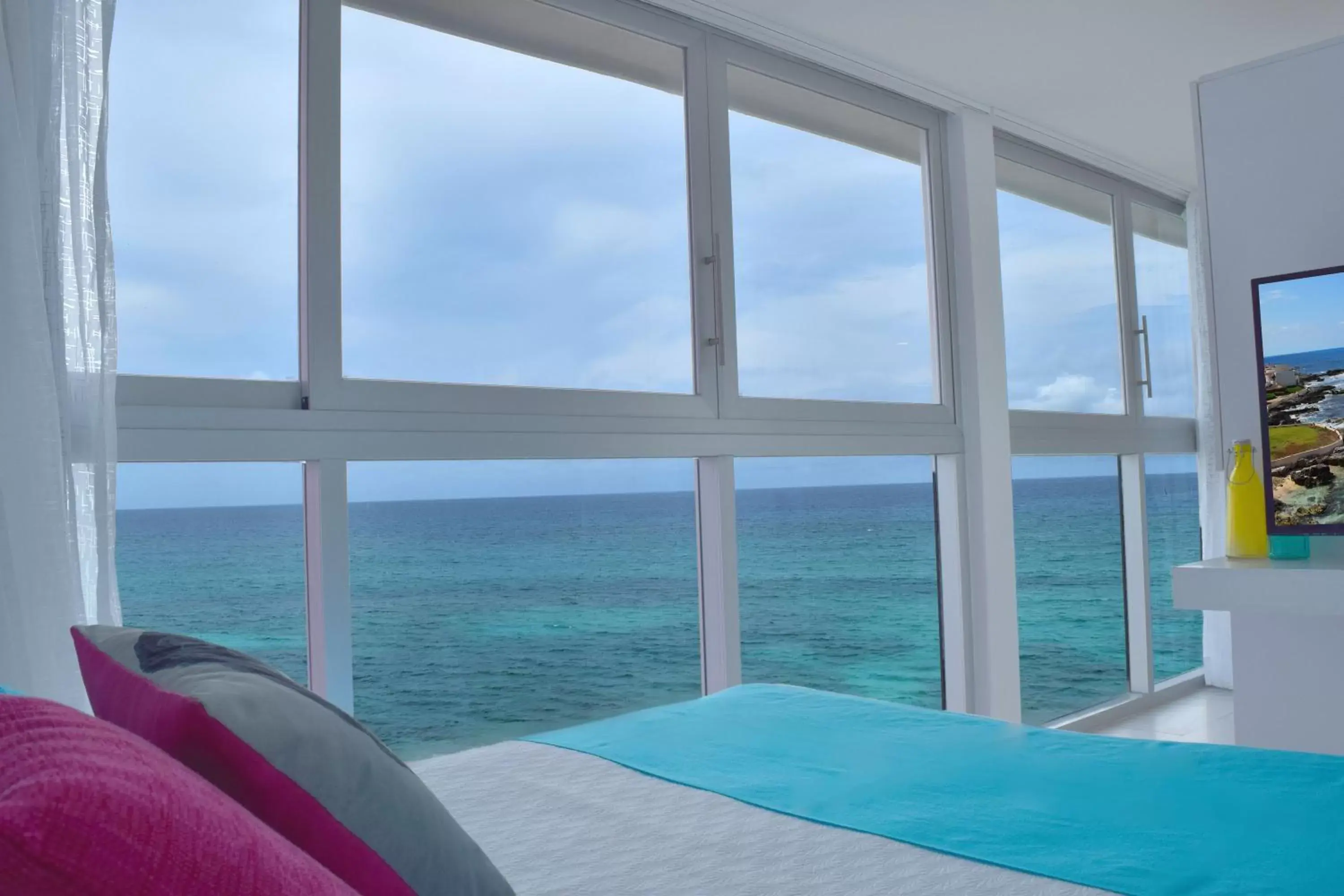Bed, Mountain View in Mia Reef Isla Mujeres Cancun All Inclusive Resort