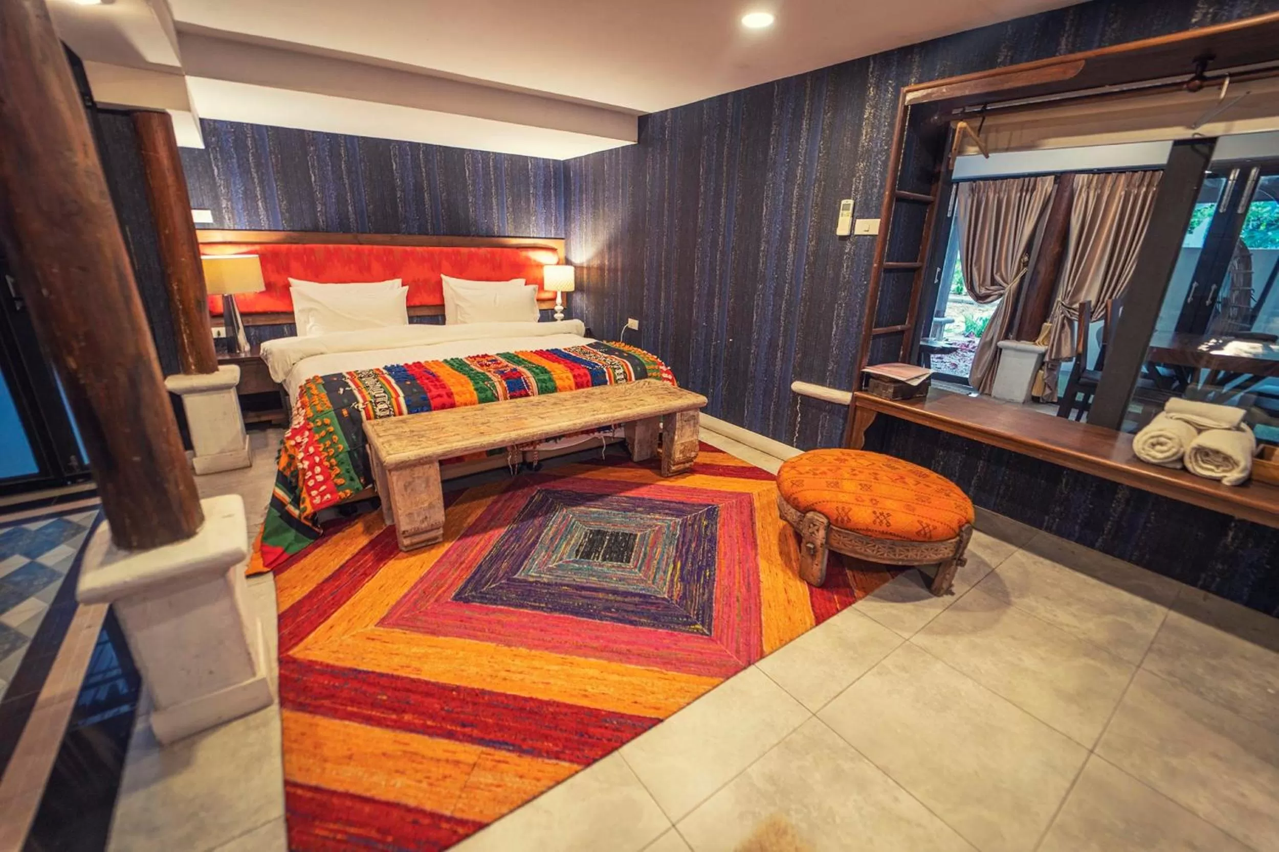 Photo of the whole room, Bed in Baan Suan Residence เฮือนพักบ้านสวน