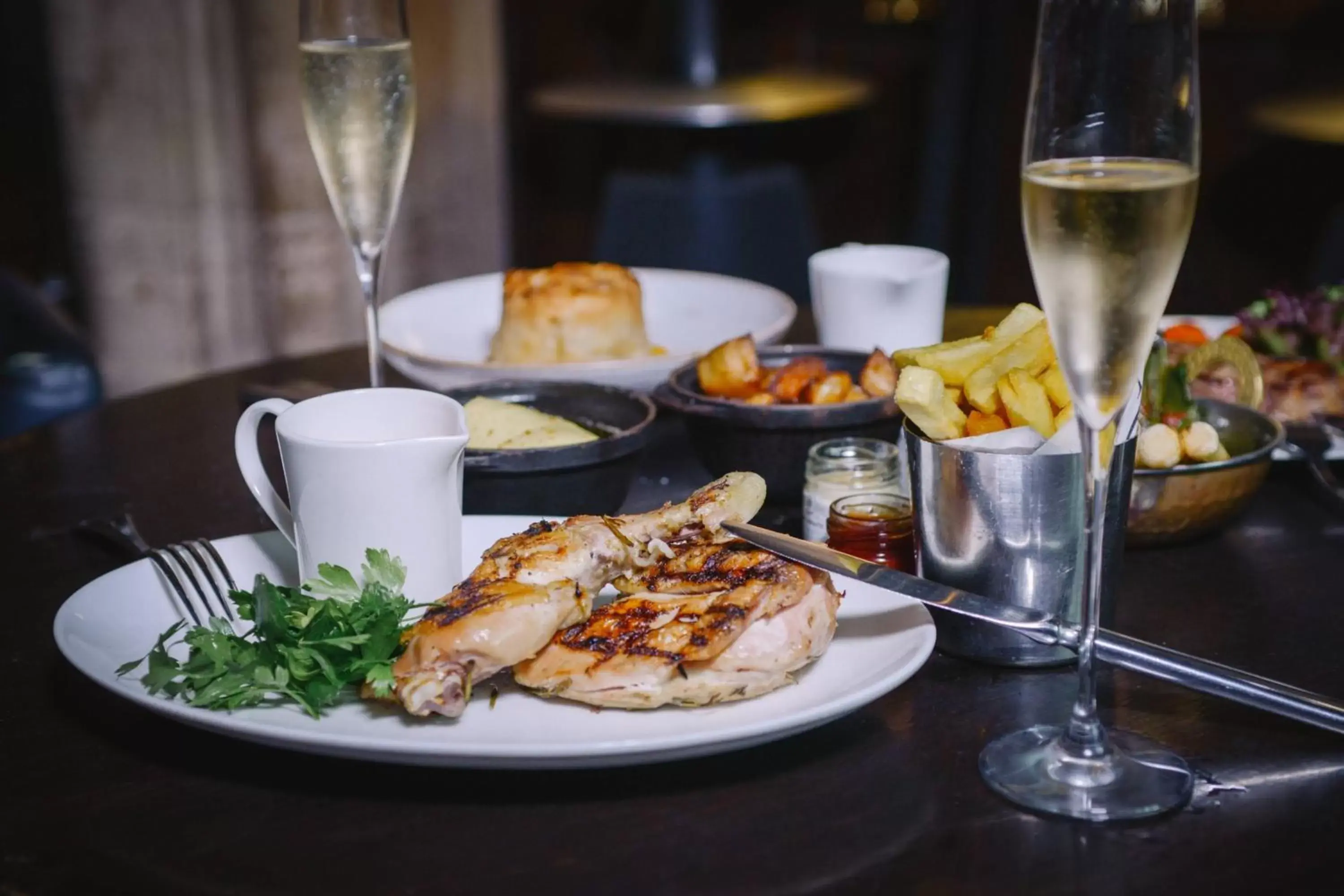 Restaurant/places to eat in St. Pancras Renaissance Hotel London