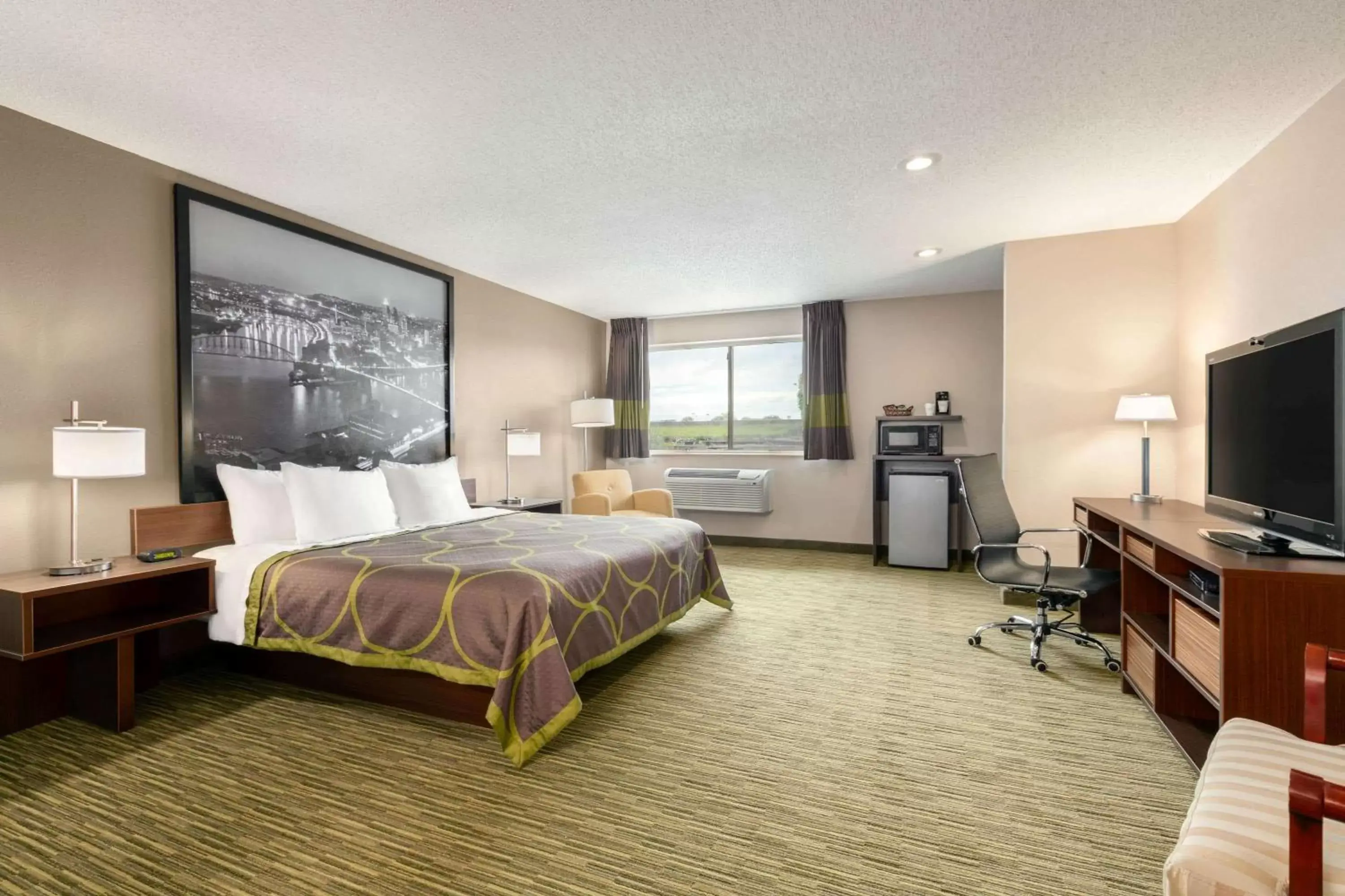 Photo of the whole room in Super 8 by Wyndham Hanover