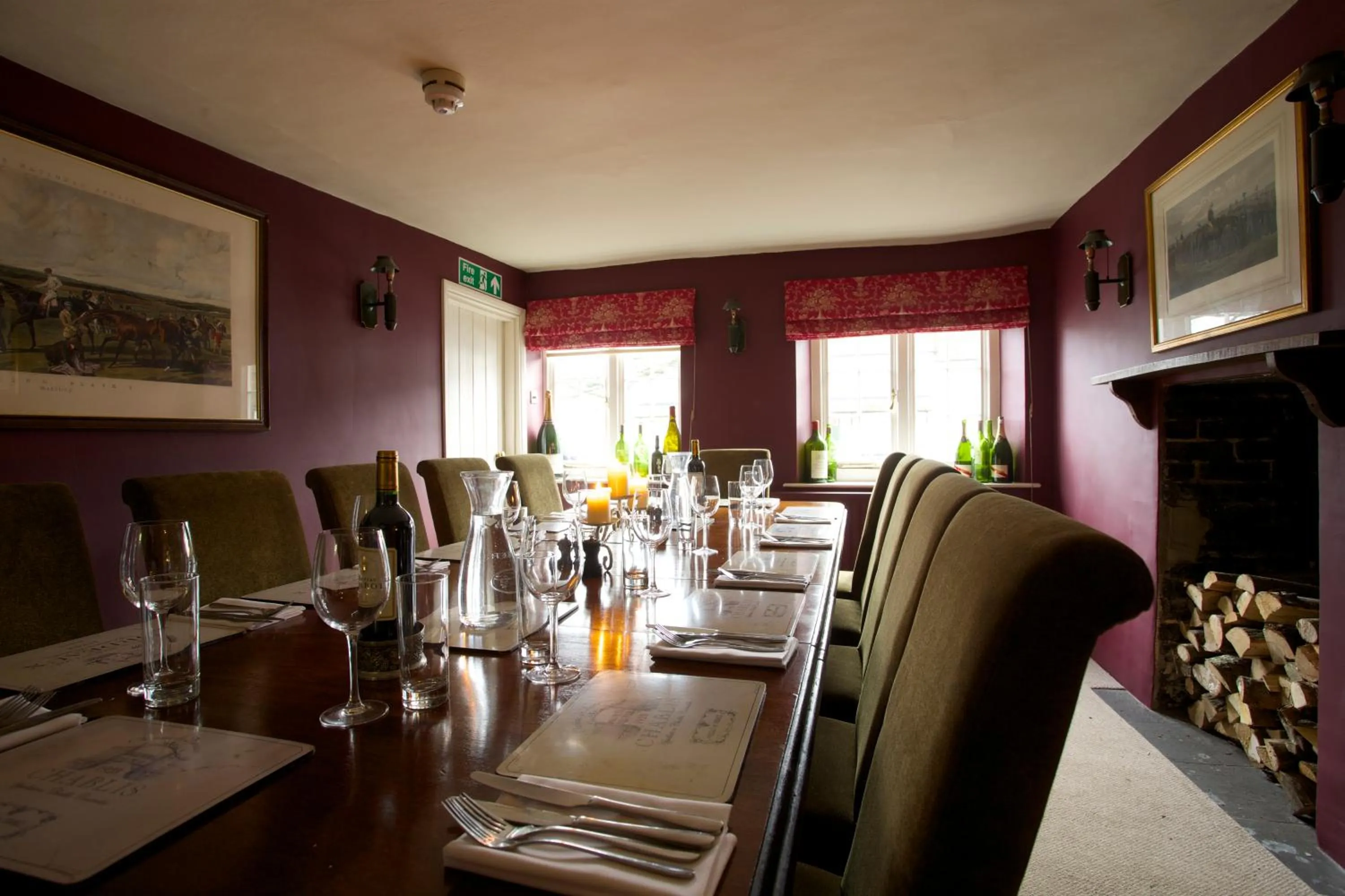 Restaurant/places to eat in The Royal Oak, Yattendon