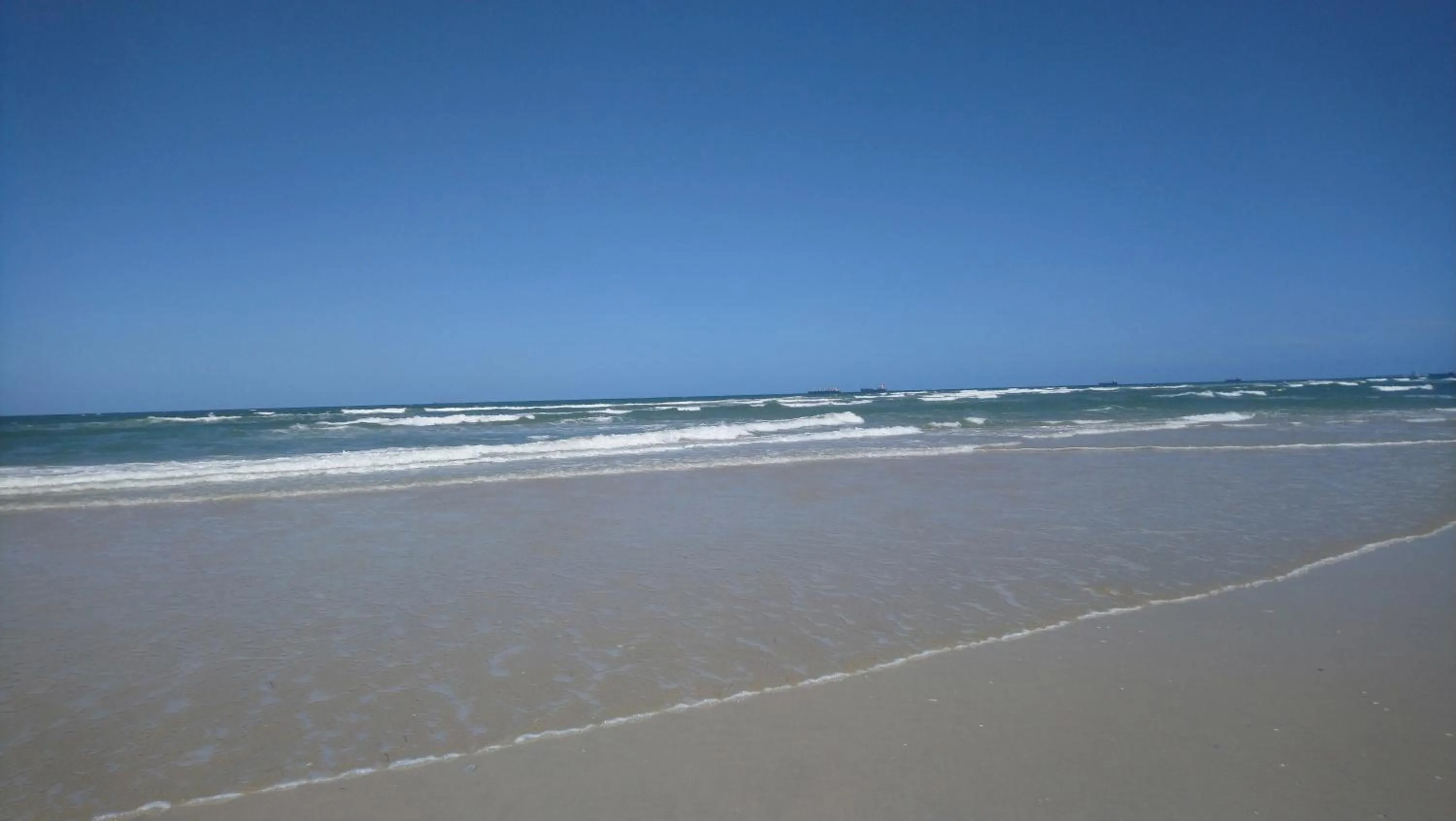 Beach in Nautilus Guesthouse