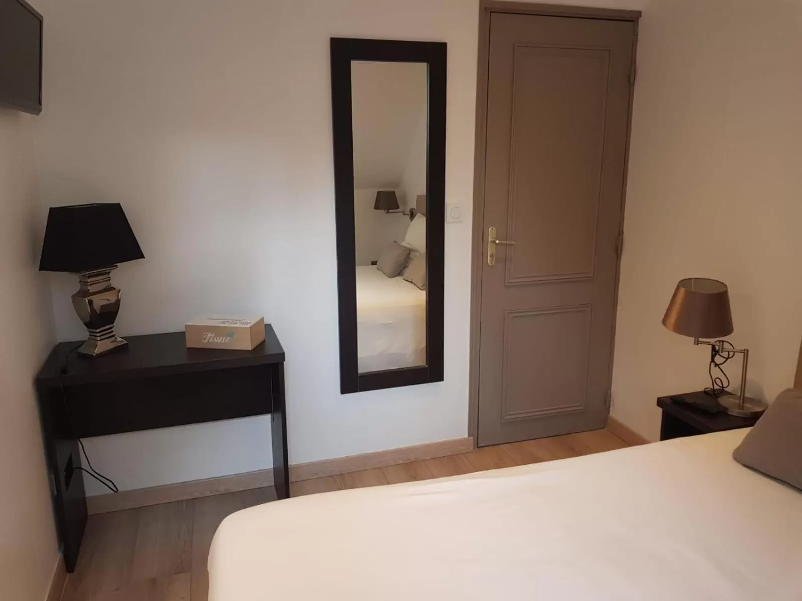 Small Double Room - single occupancy in Le Clos des Lodges