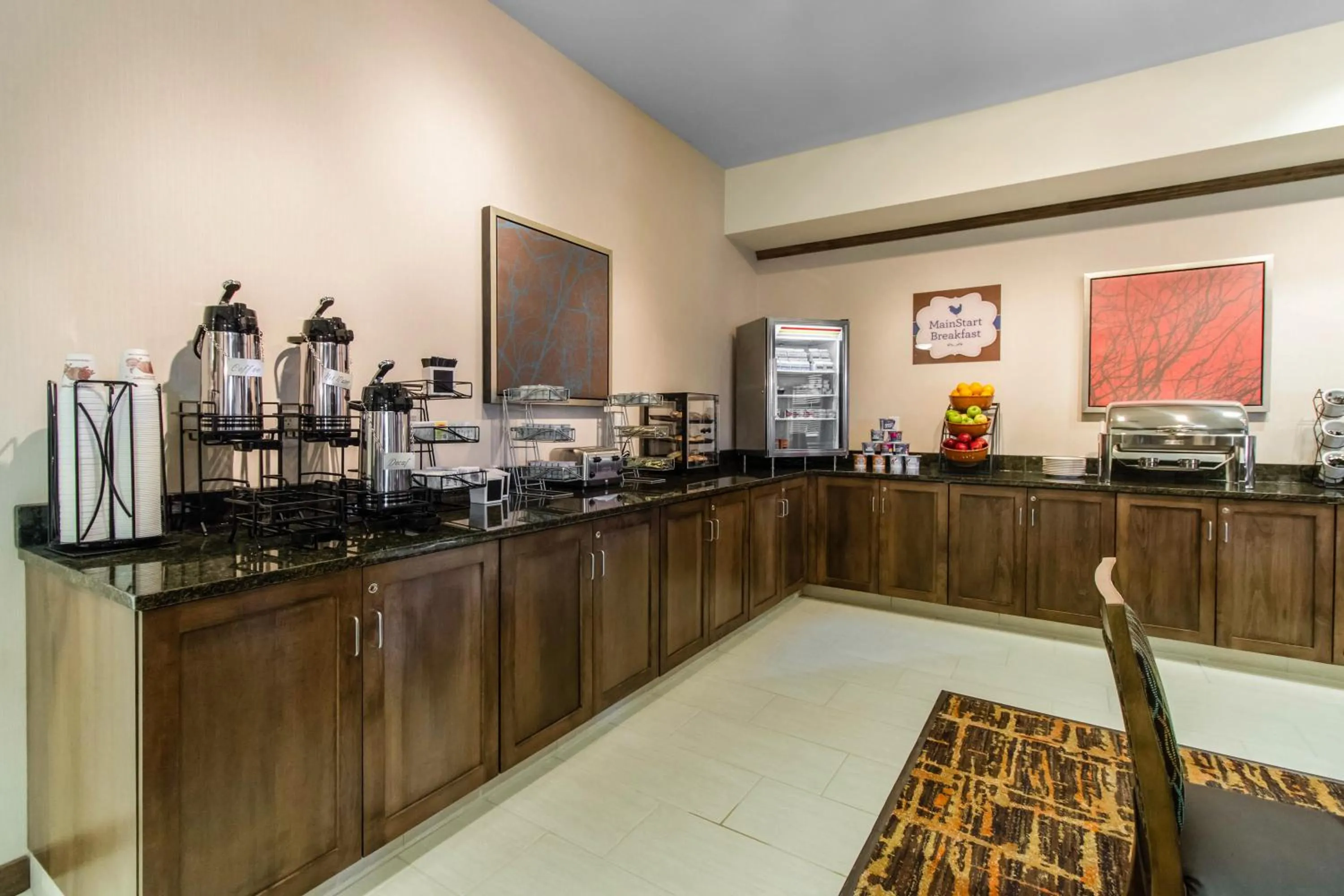 Food in MainStay Suites Watford City - Event Center