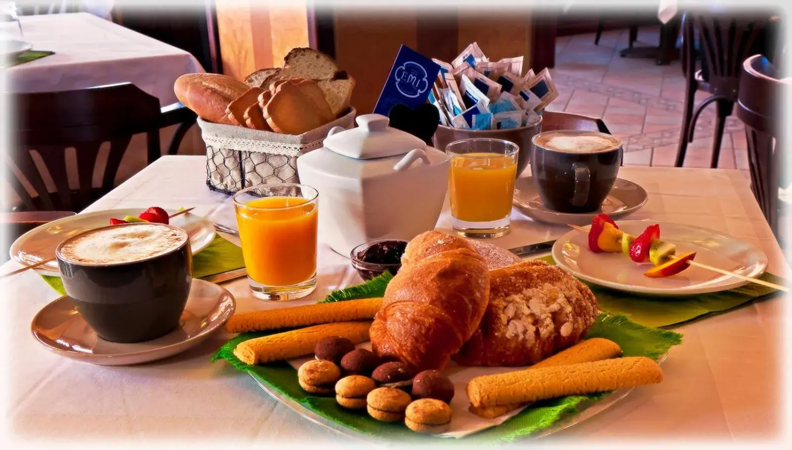 Breakfast in Hotel EMI