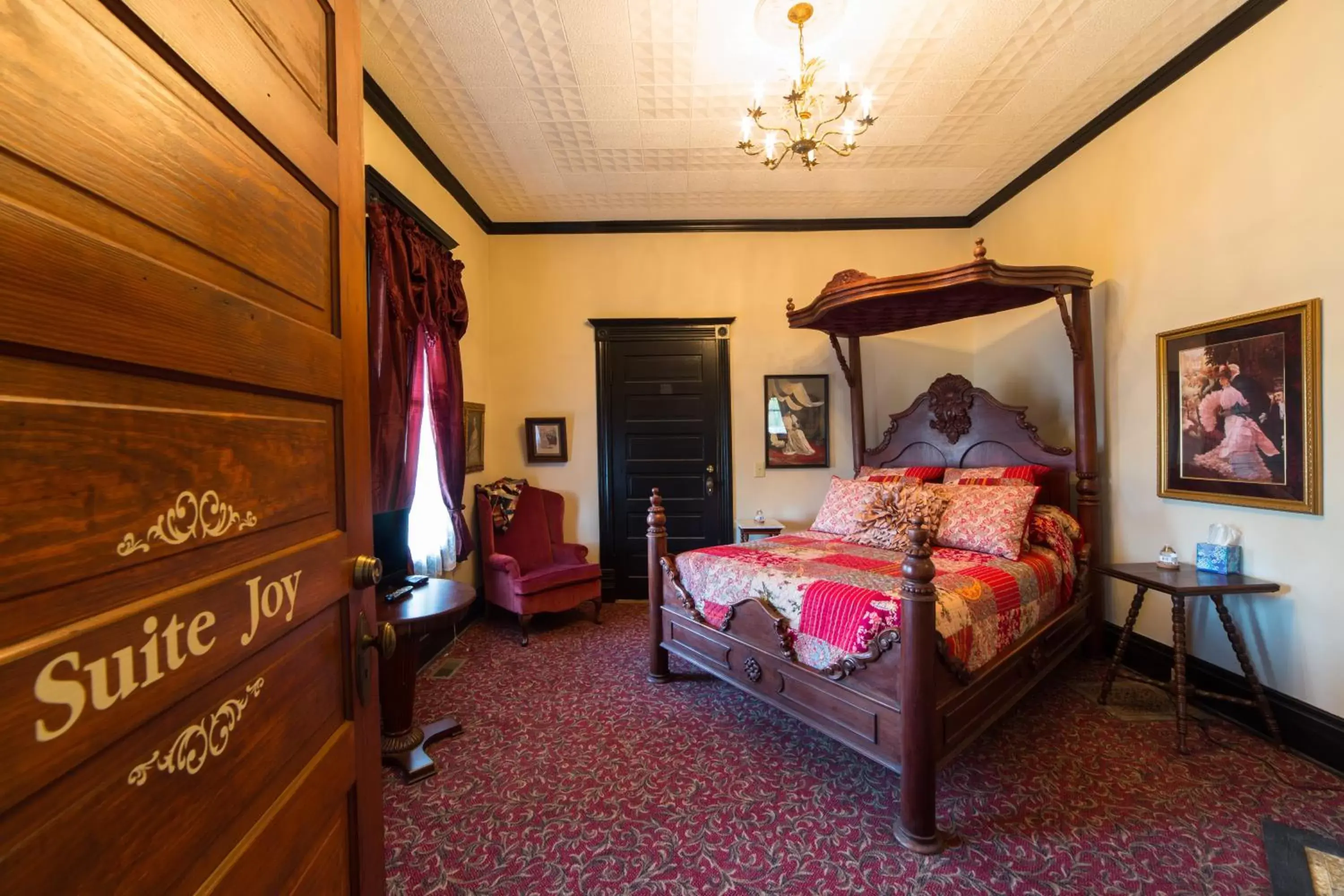 Bed in Grand Victorian Inn