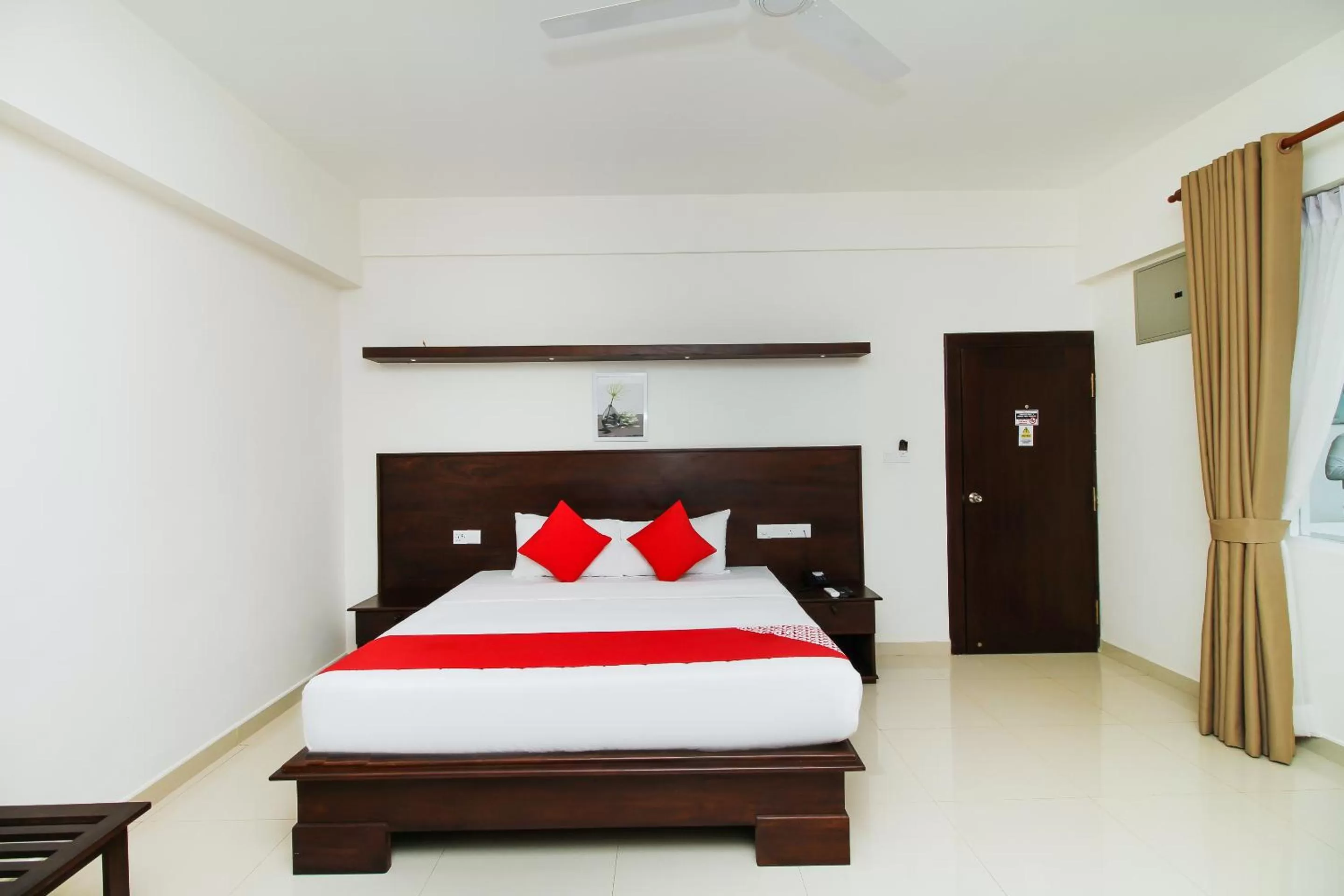 Bedroom, Bed in Hotel Nelly Marine