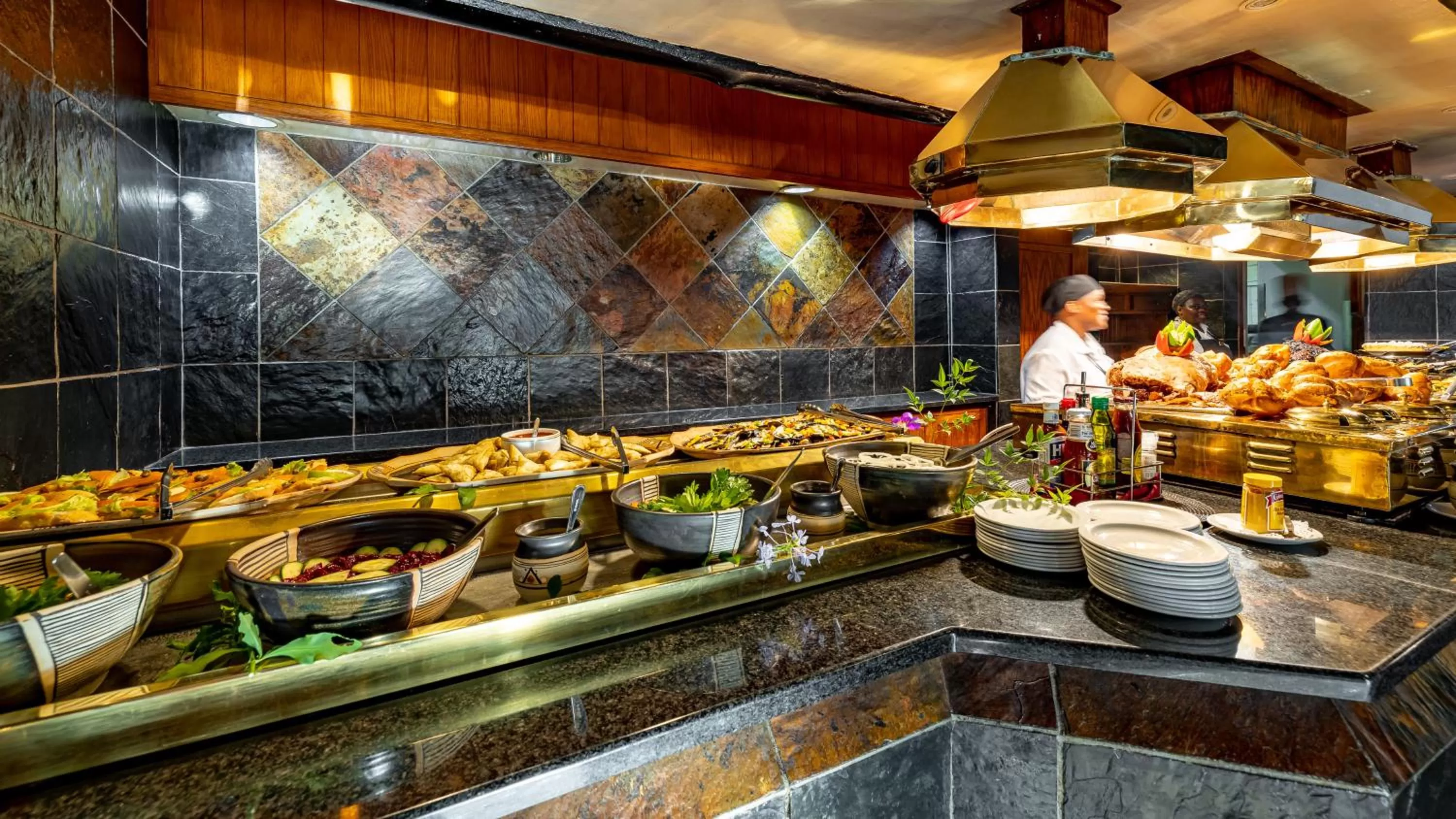 Restaurant/places to eat in African Sky Hotels - Pine Lake Inn