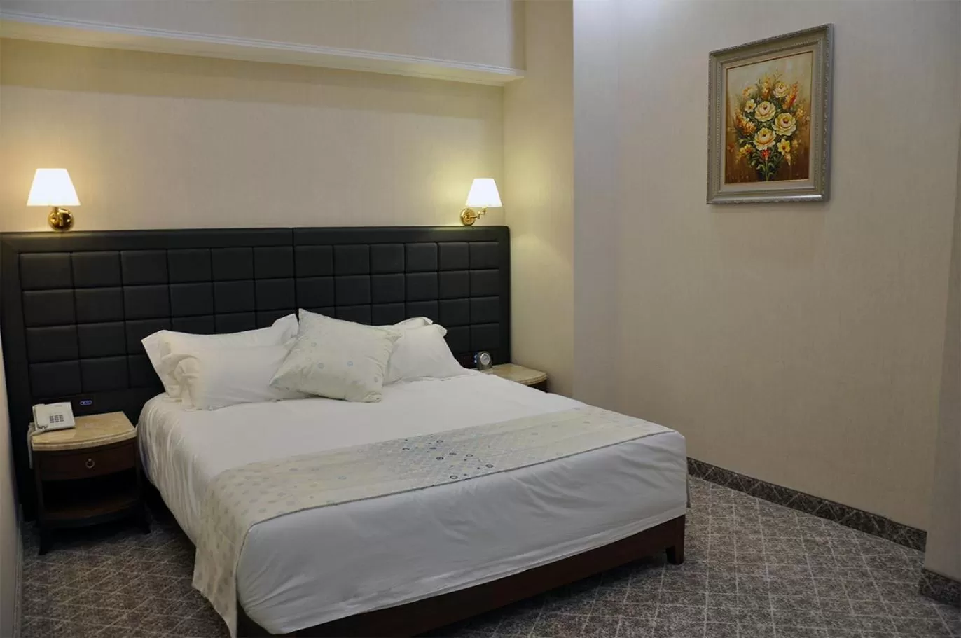 Bed in Parliament Palace Hotel