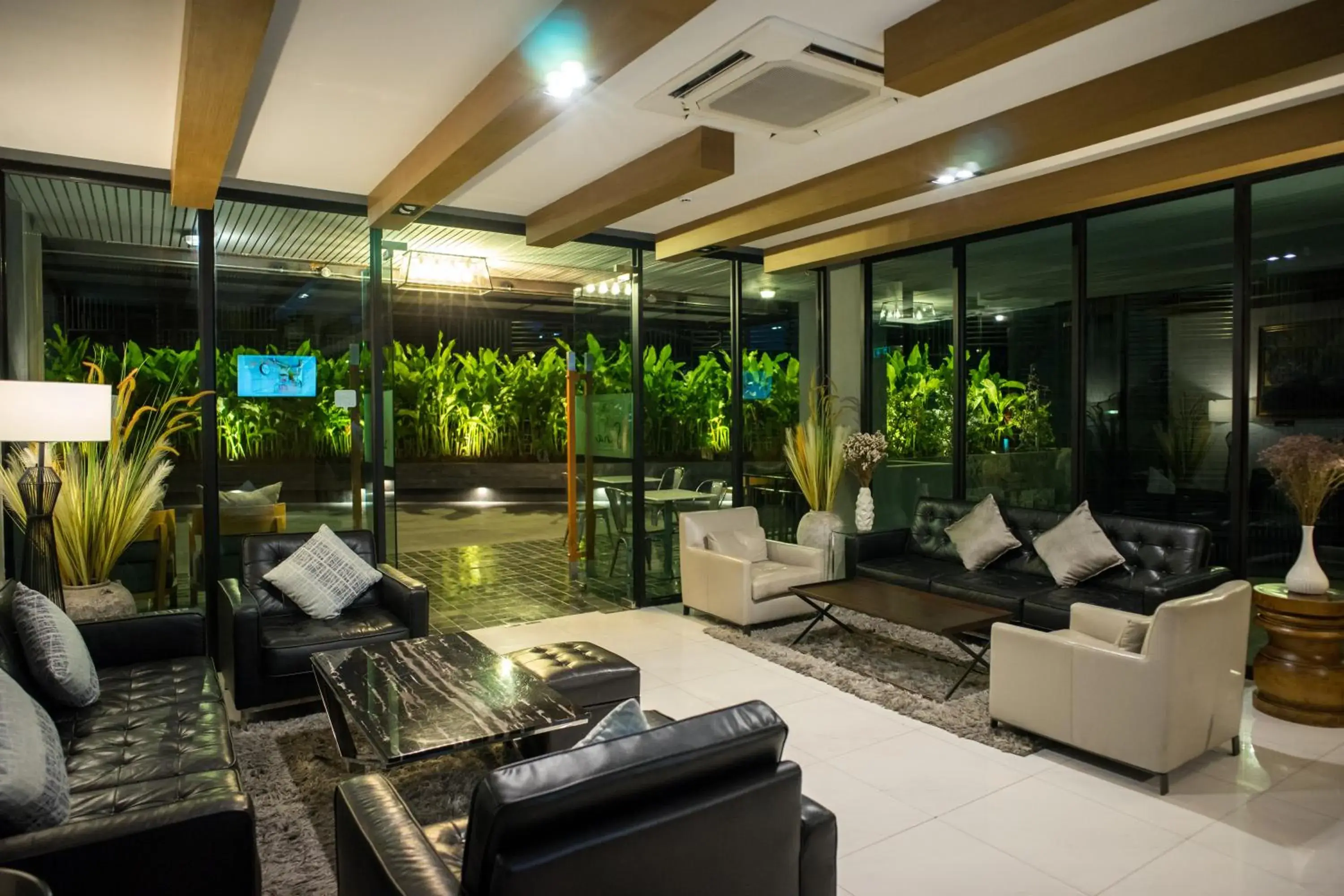 Garden, Lobby/Reception in Sanae' Hotel Chiang Mai