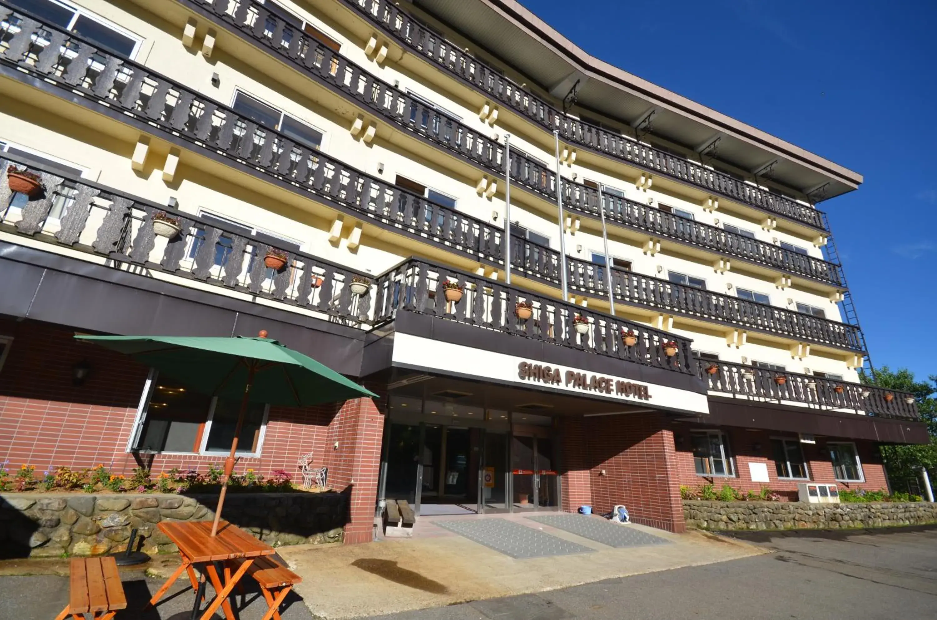 Nearby landmark, Facade/Entrance in Shiga Palace Hotel