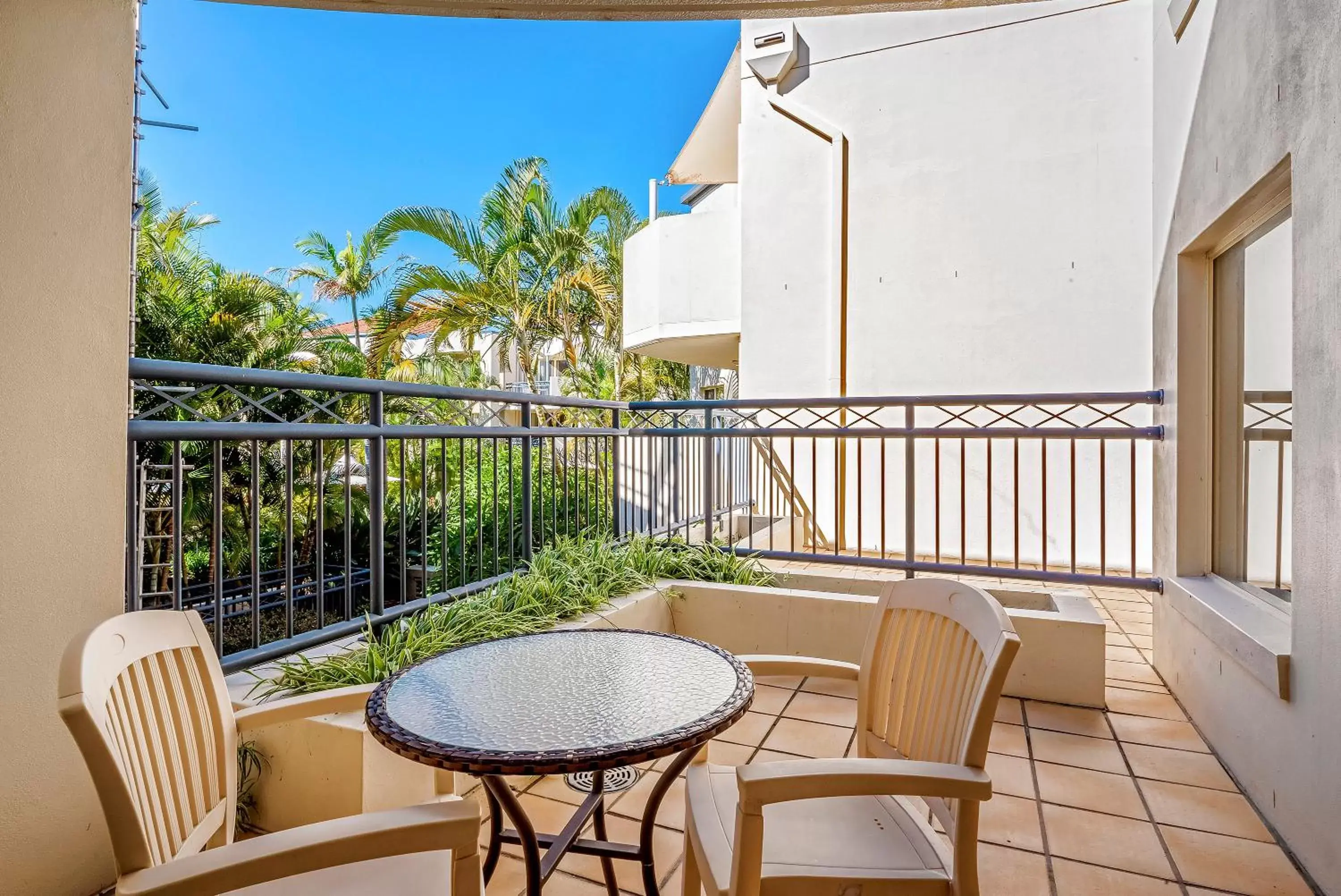 Balcony/Terrace in Golden Riviera Absolute Beachfront Resort