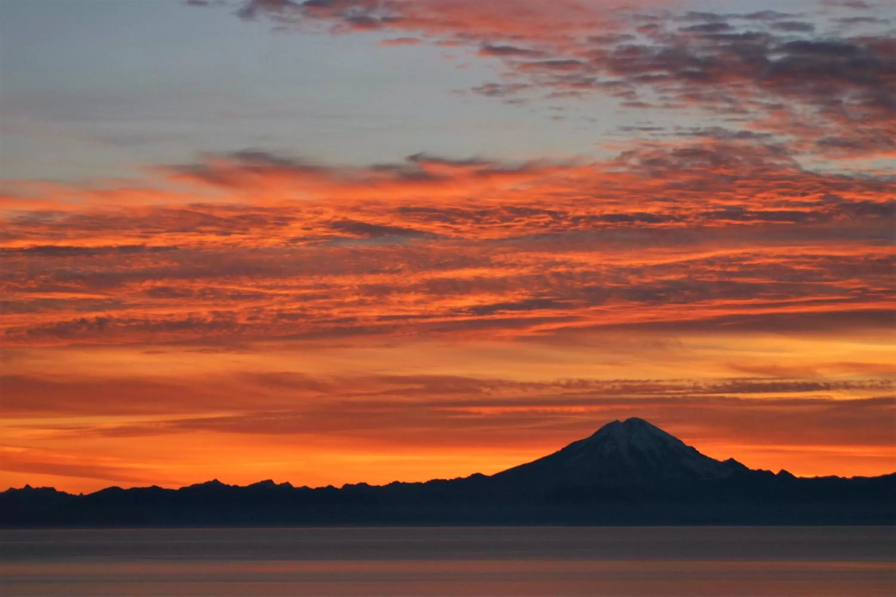 Mountain view, Sunrise/Sunset in Clam Gulch Lodge