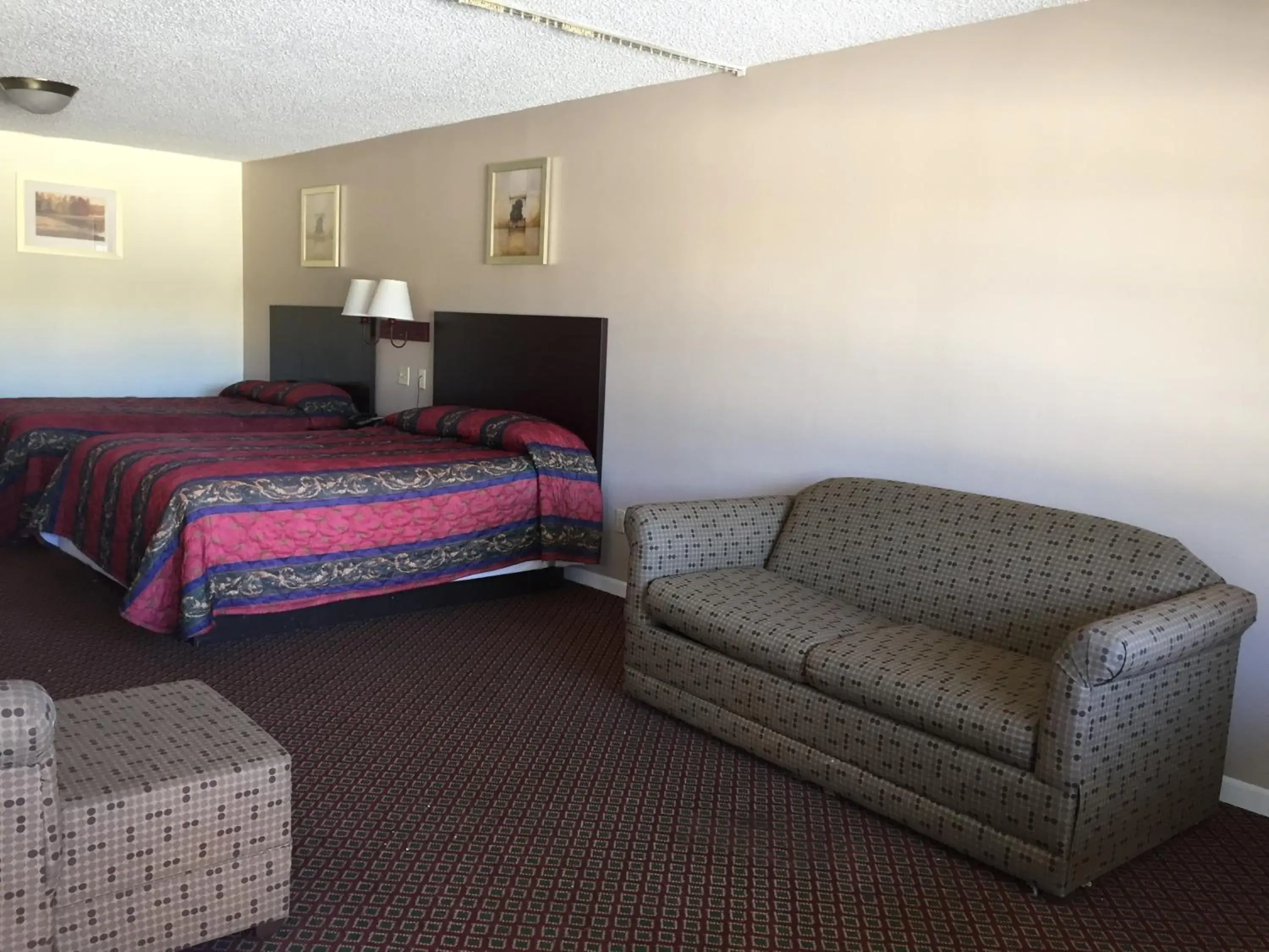 Bedroom, Room Photo in Royal Inn Abilene