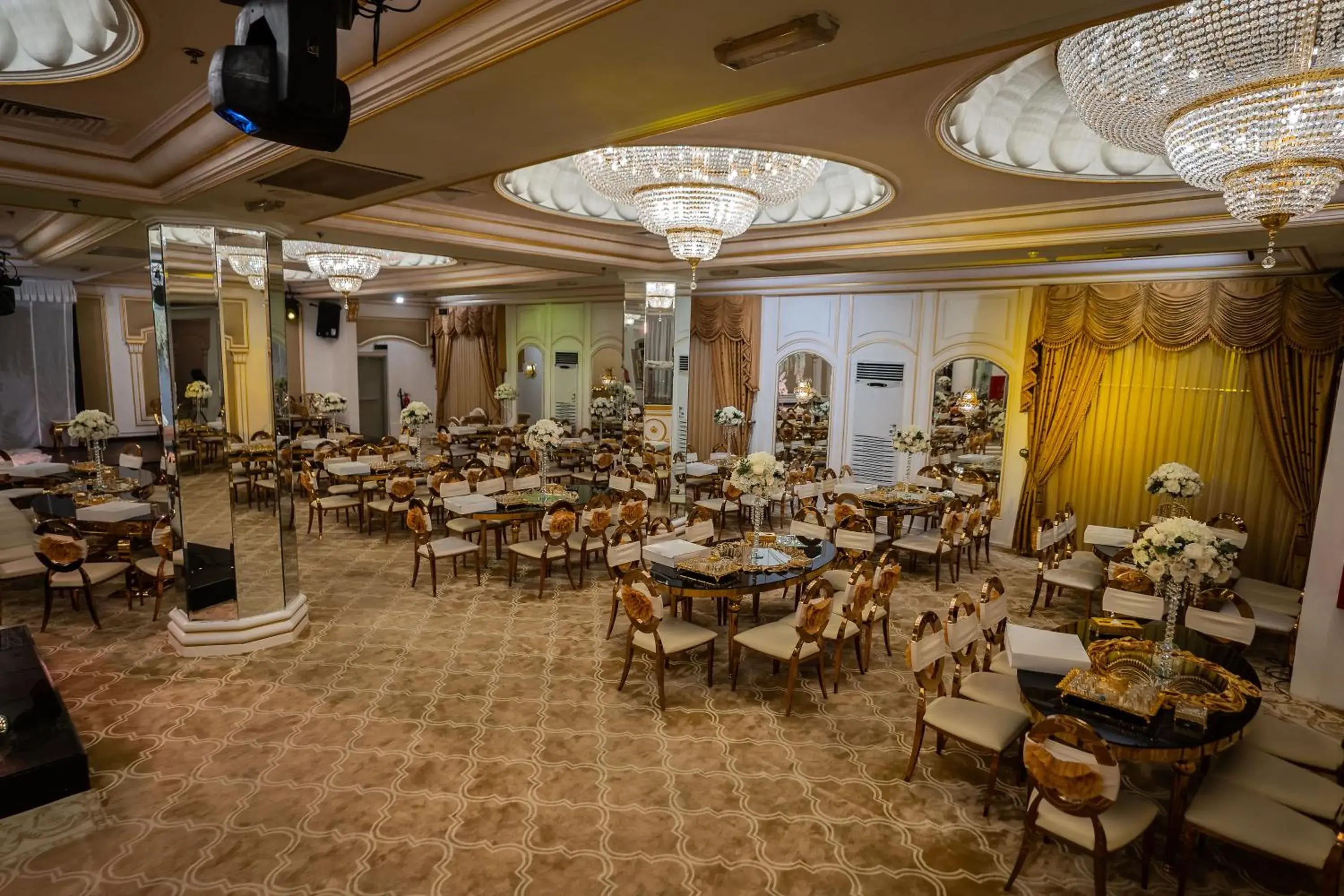 Restaurant/Places to Eat in Casablanca Hotel Jeddah