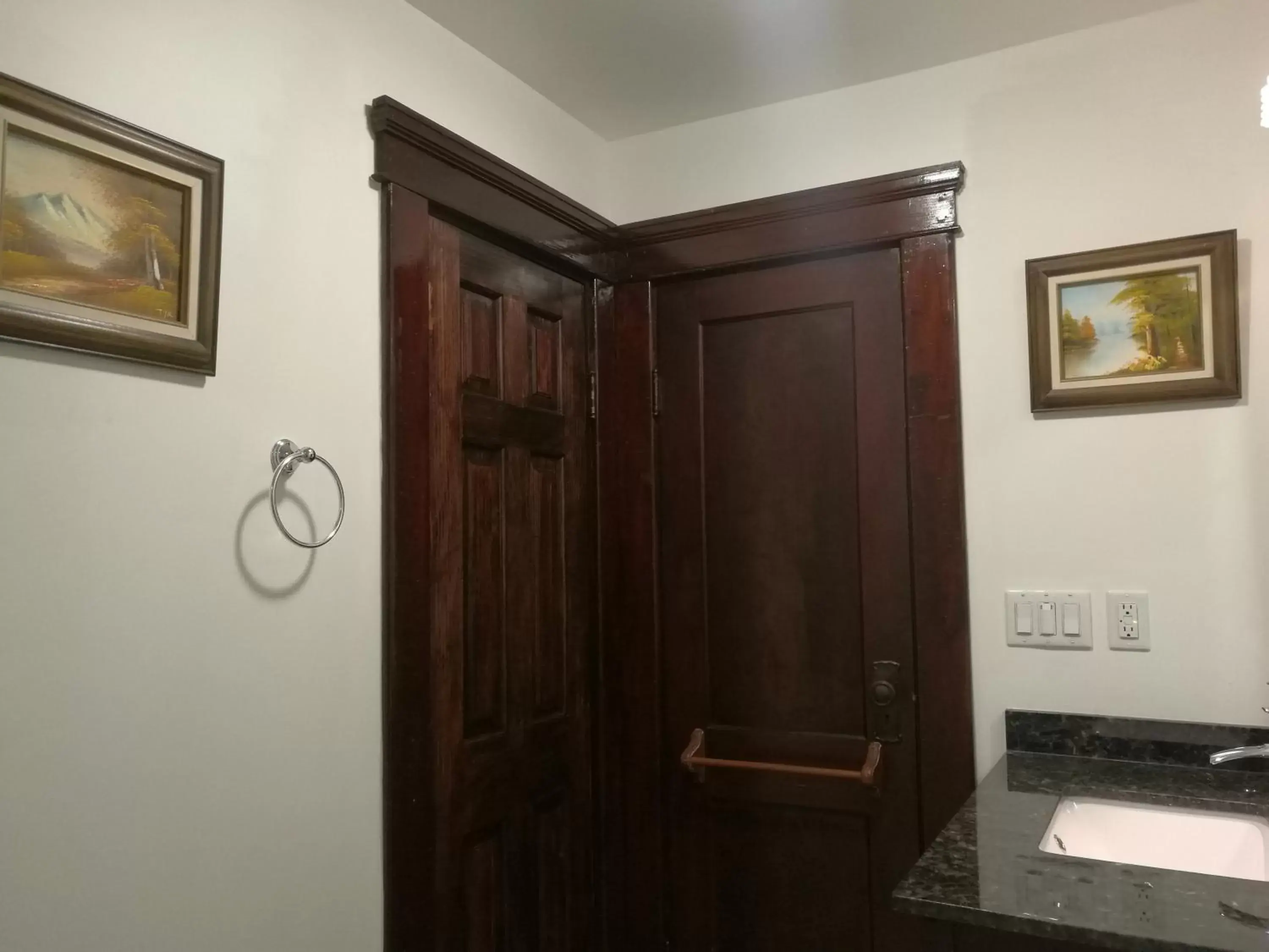 Bathroom in Ambassador's Inn Next Door