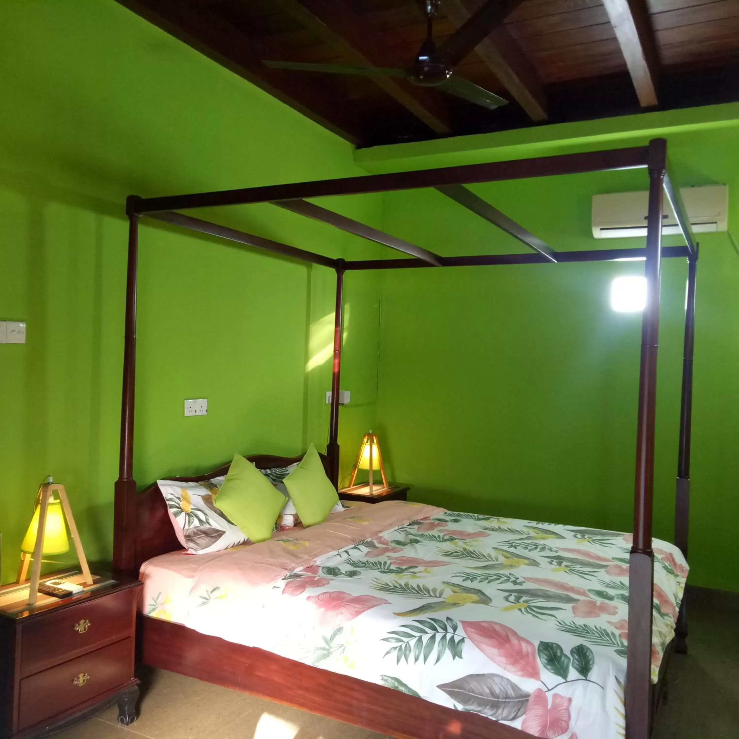 Deluxe Double Room in Palms Villa Deluxe Double Room in Palms Villa