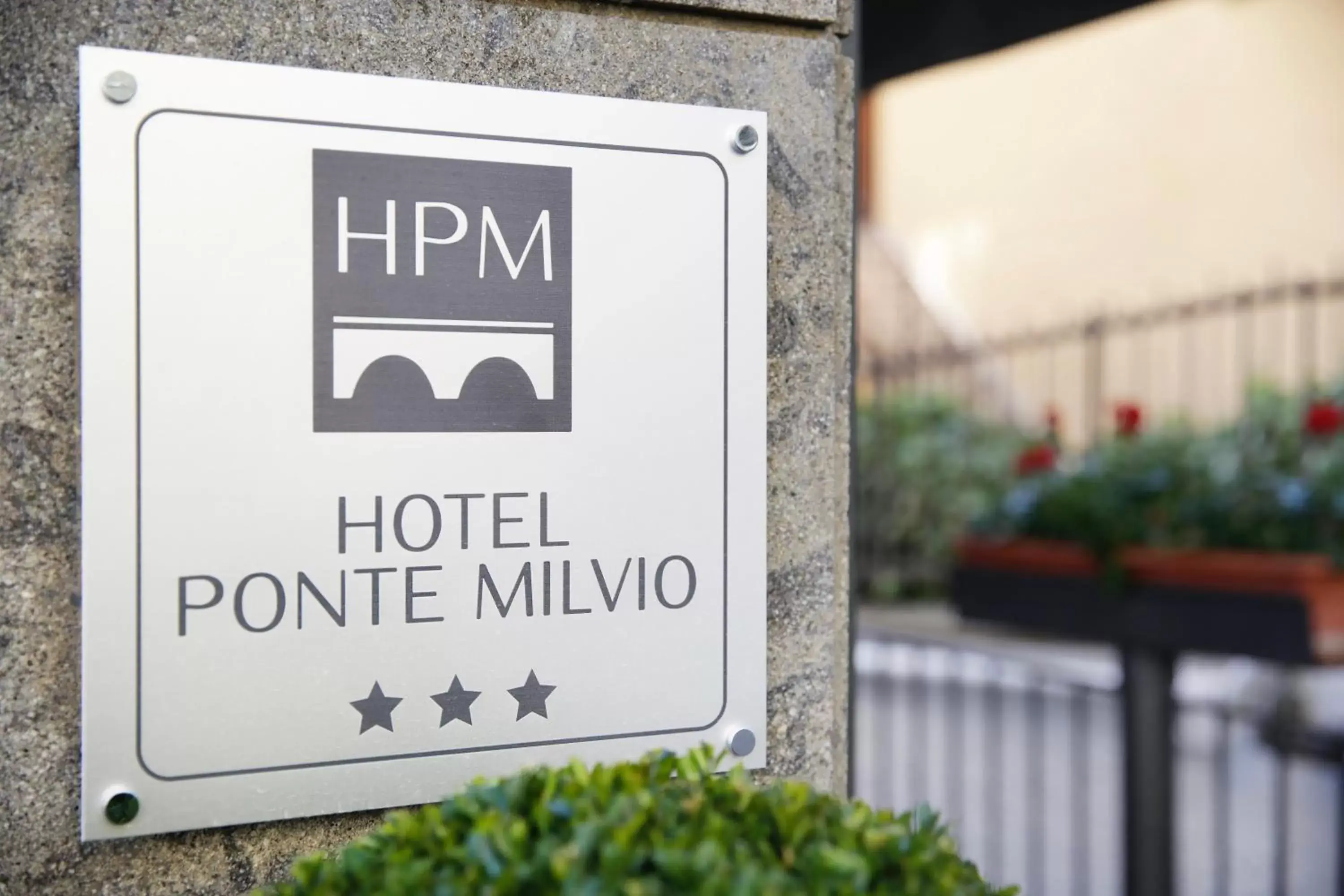 Property logo or sign in Hotel Ponte Milvio