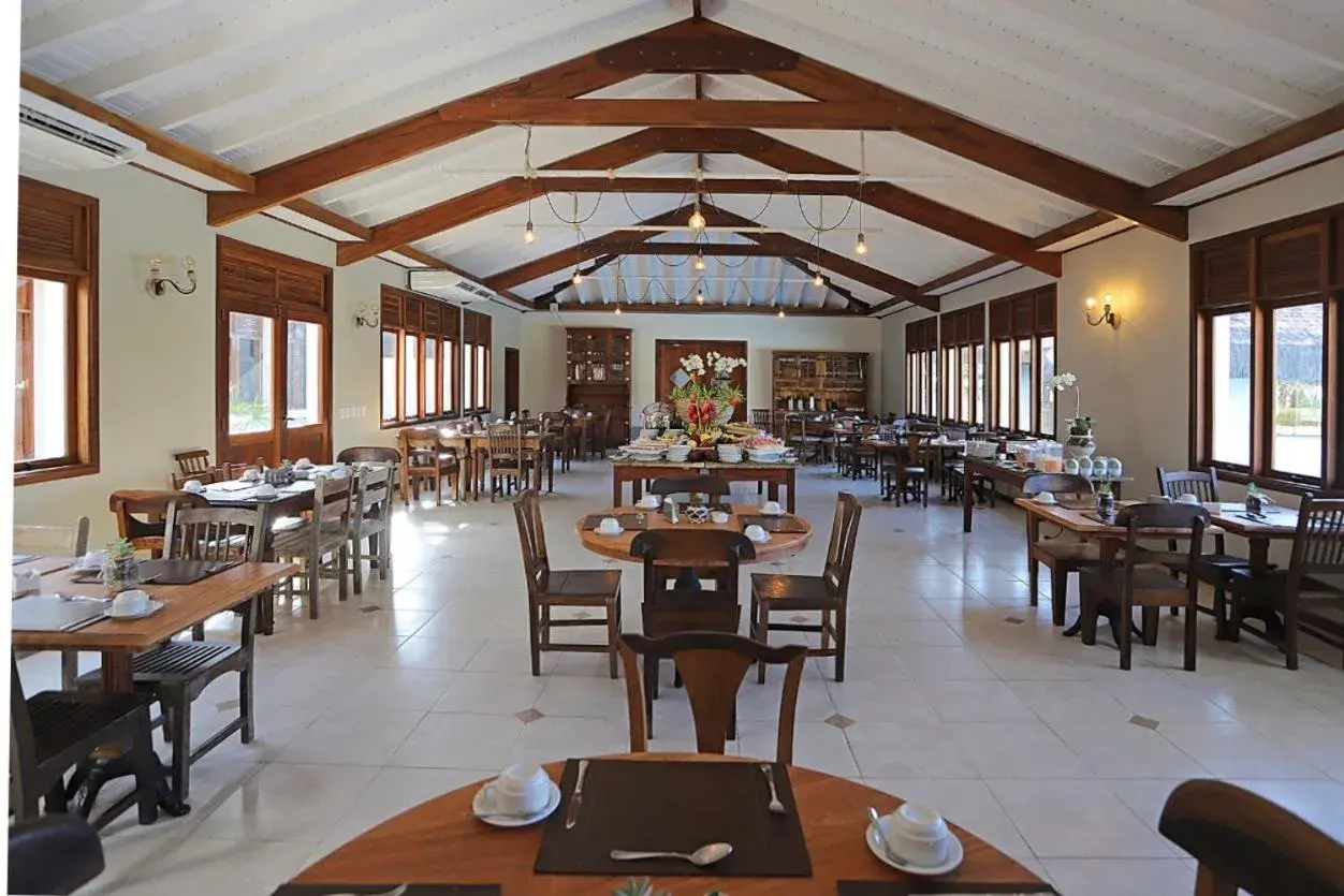 Restaurant/Places to Eat in Vila Angatu Eco Resort SPA