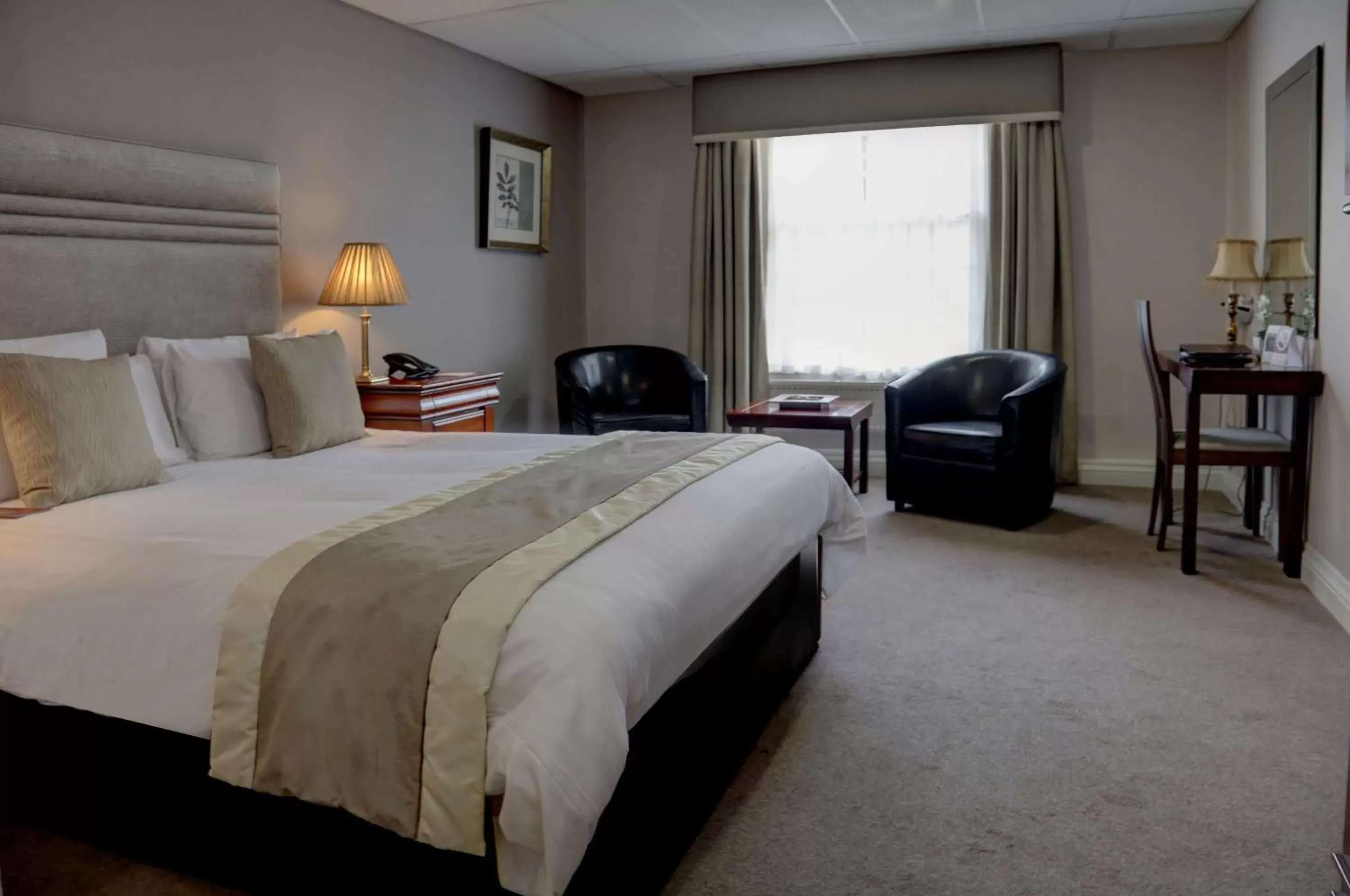 Photo of the whole room, Bed in Best Western Plus West Retford Hotel