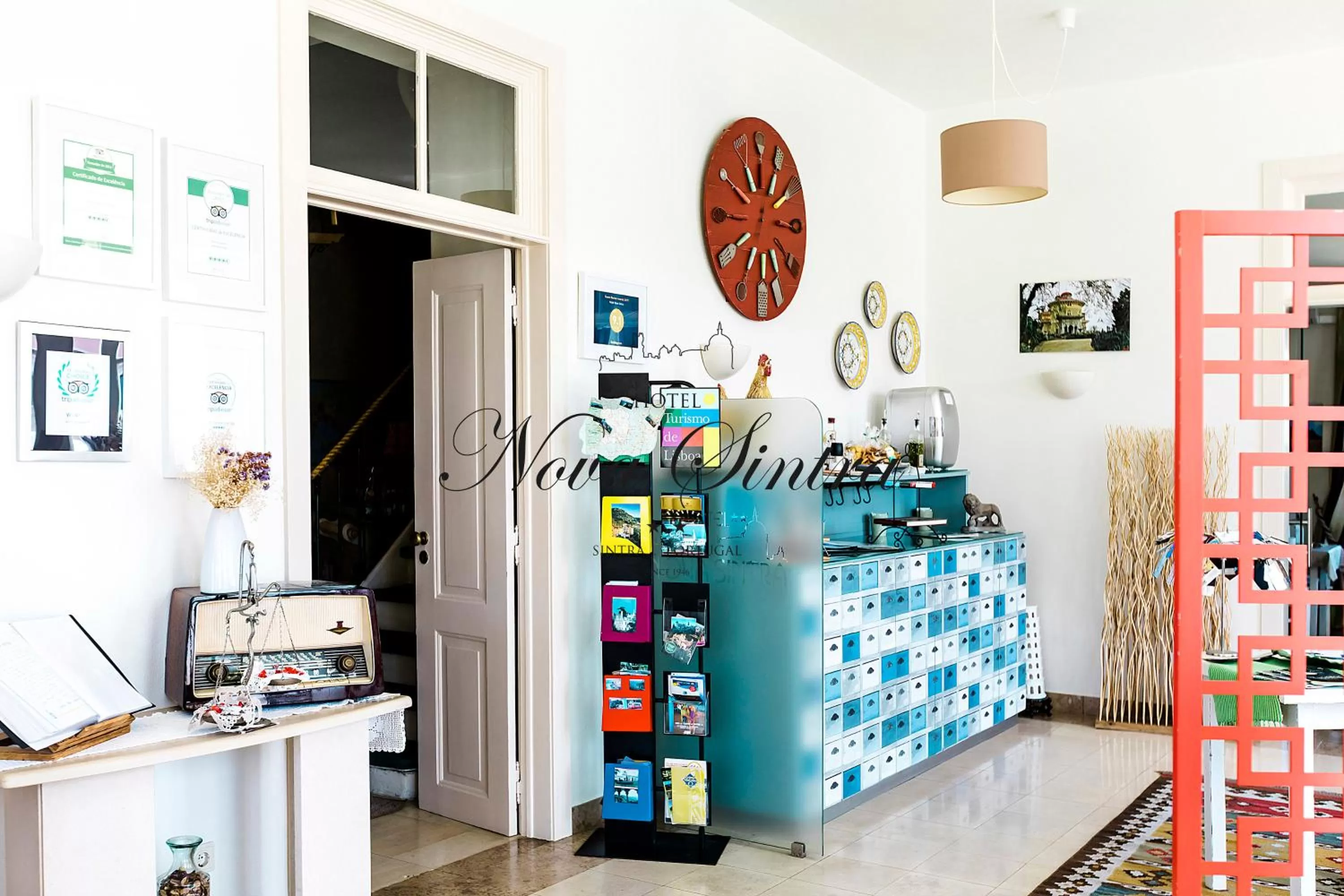 Communal lounge/ TV room in Hotel Nova Sintra - Adults only