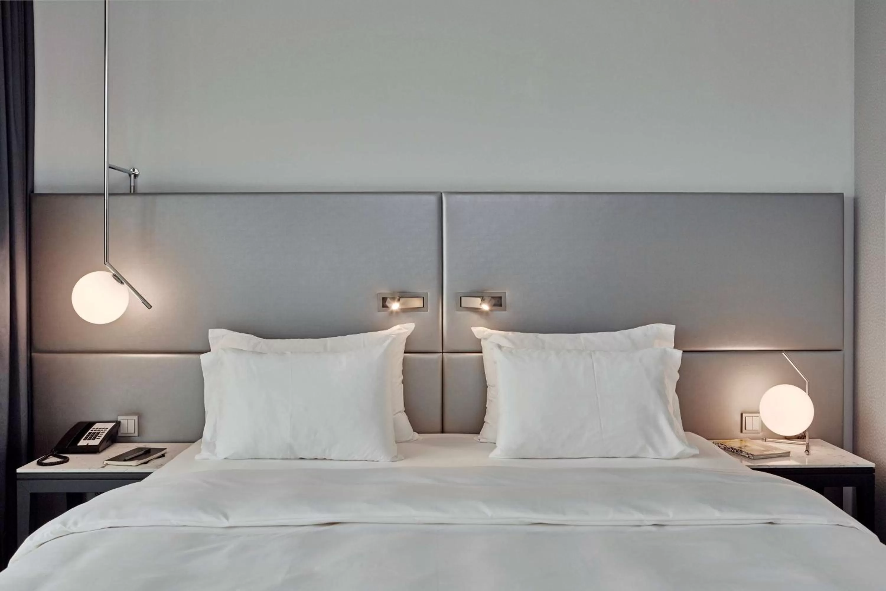 Photo of the whole room, Bed in Radisson Blu Hotel Hannover