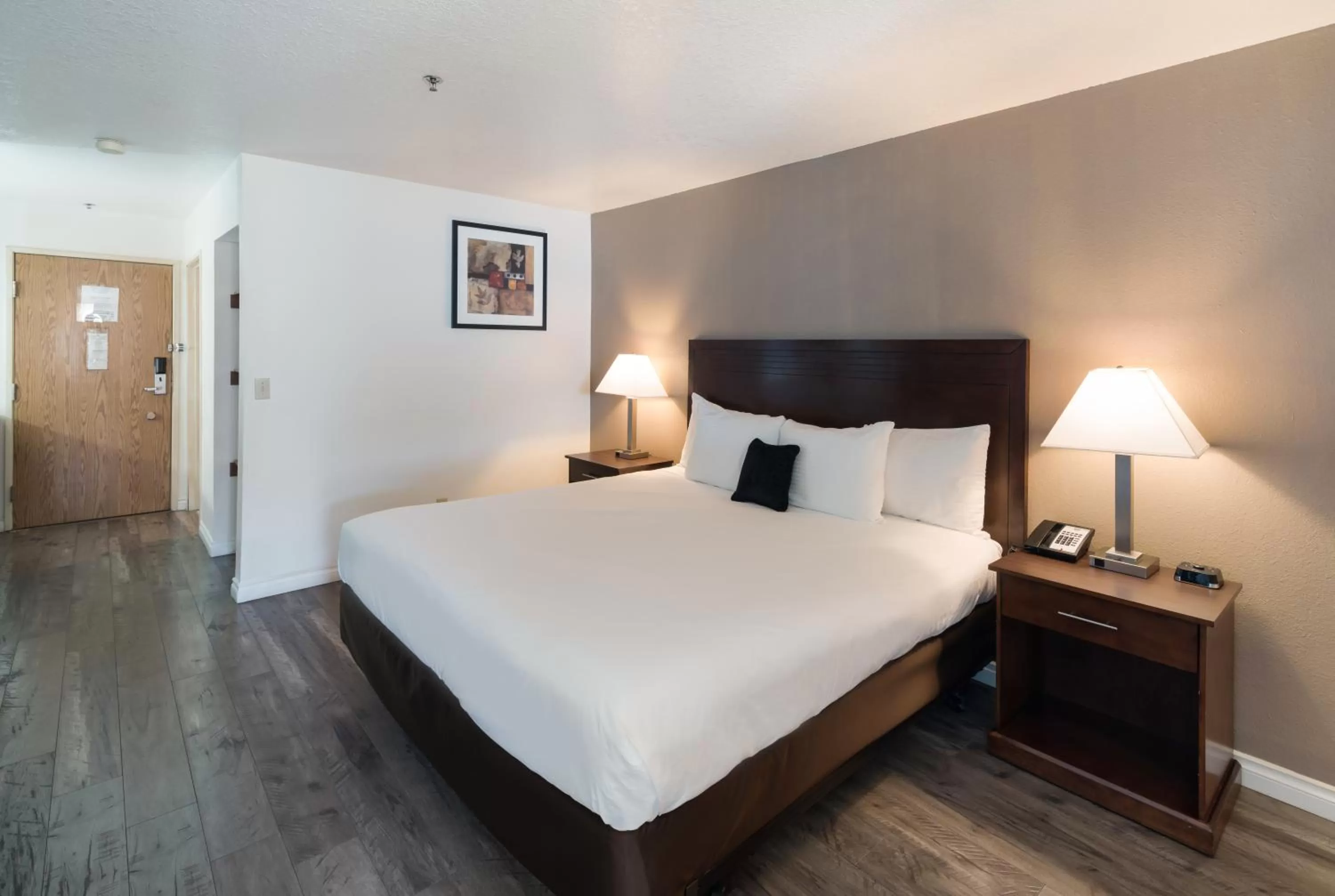 Bedroom, Bed in Quality Inn & Suites Kennewick Tri-Cities