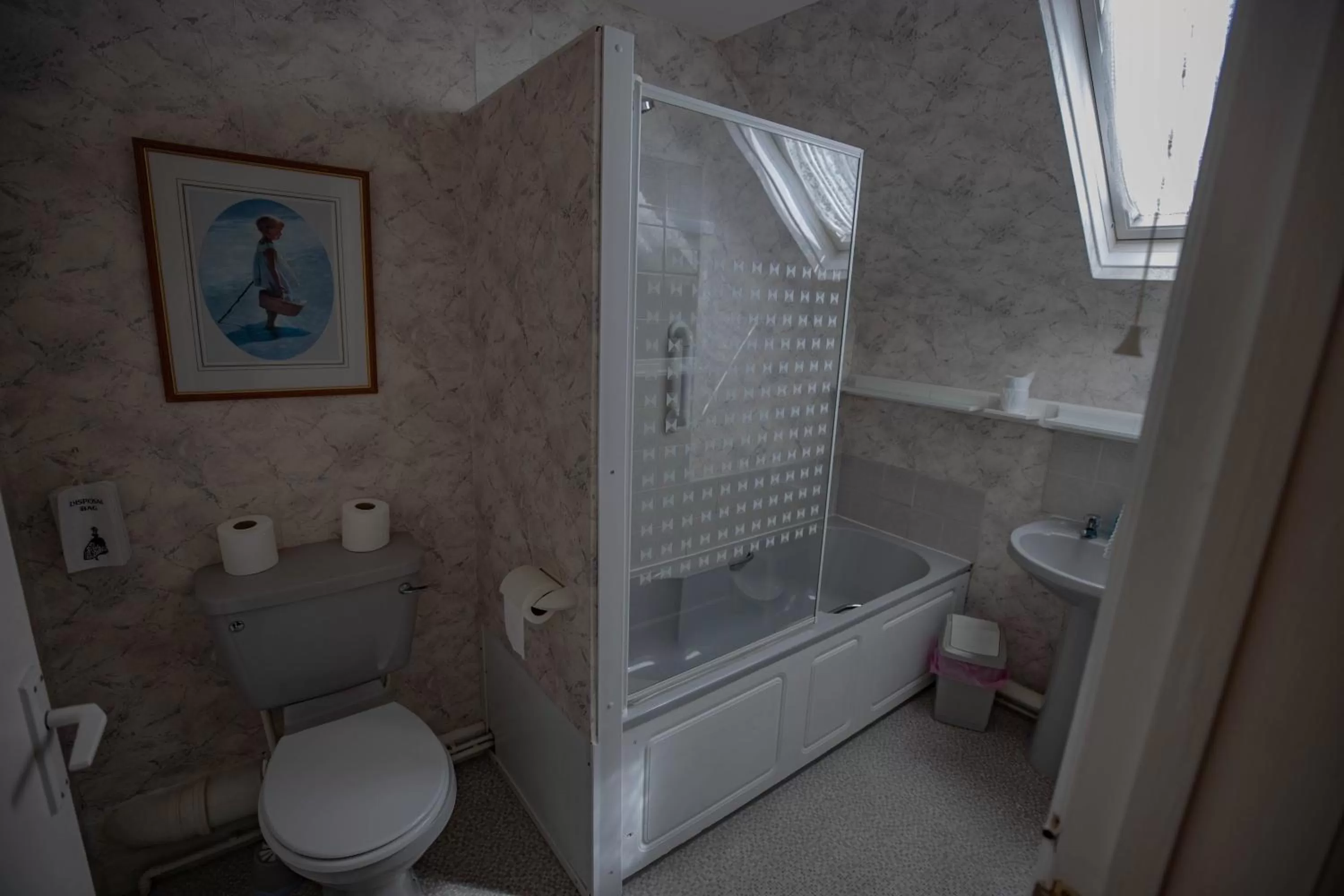 Bathroom in Claremont Guesthouse