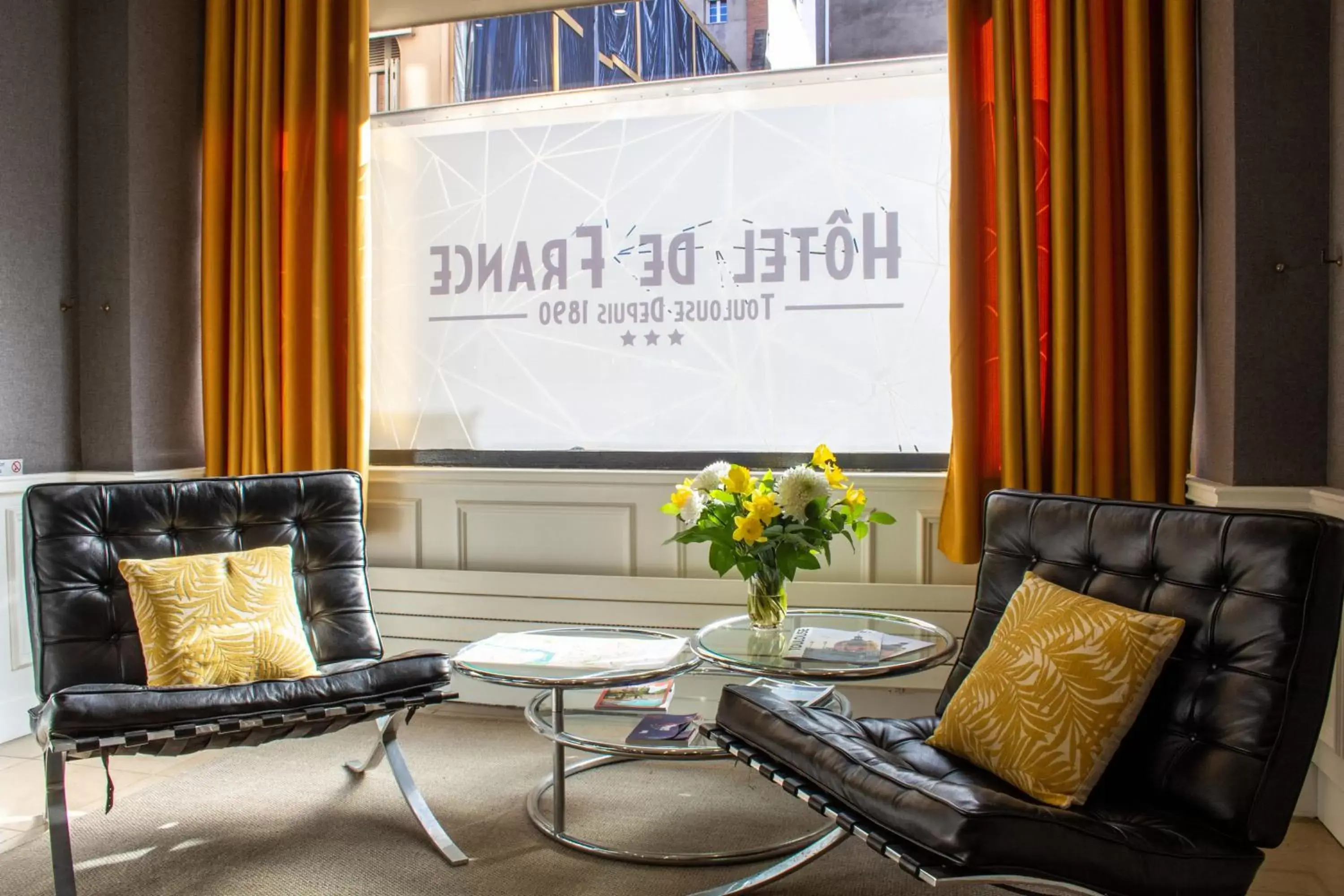 Living room in Hôtel de France