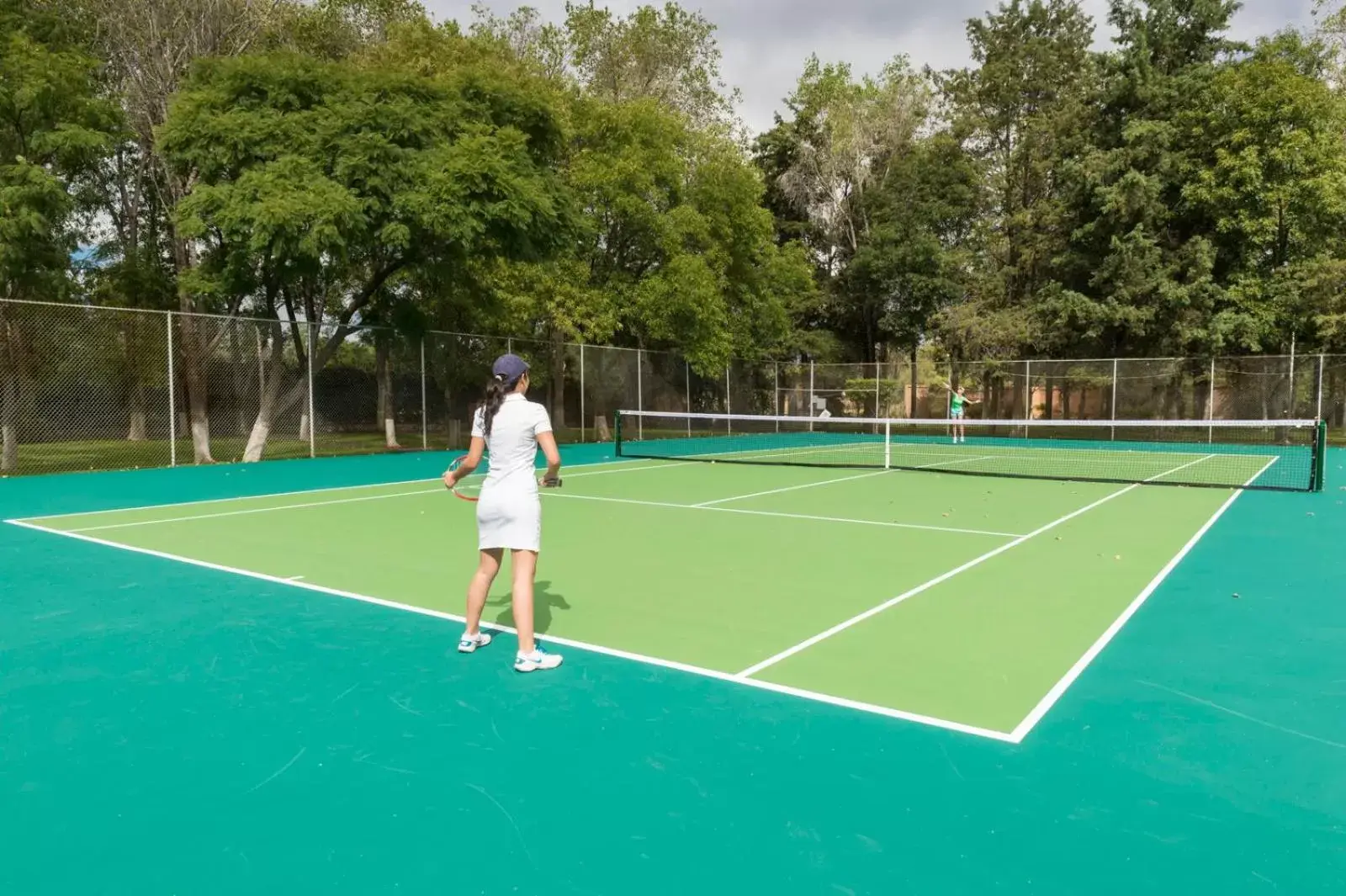 Day, Tennis/Squash in Hotel Las Trojes