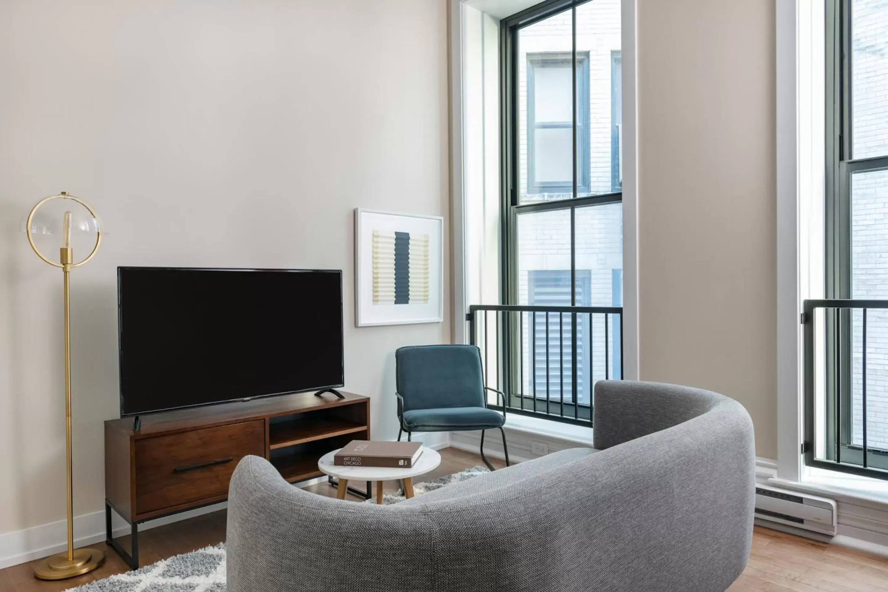 Living room, Seating Area in Sonder Jewelers Row