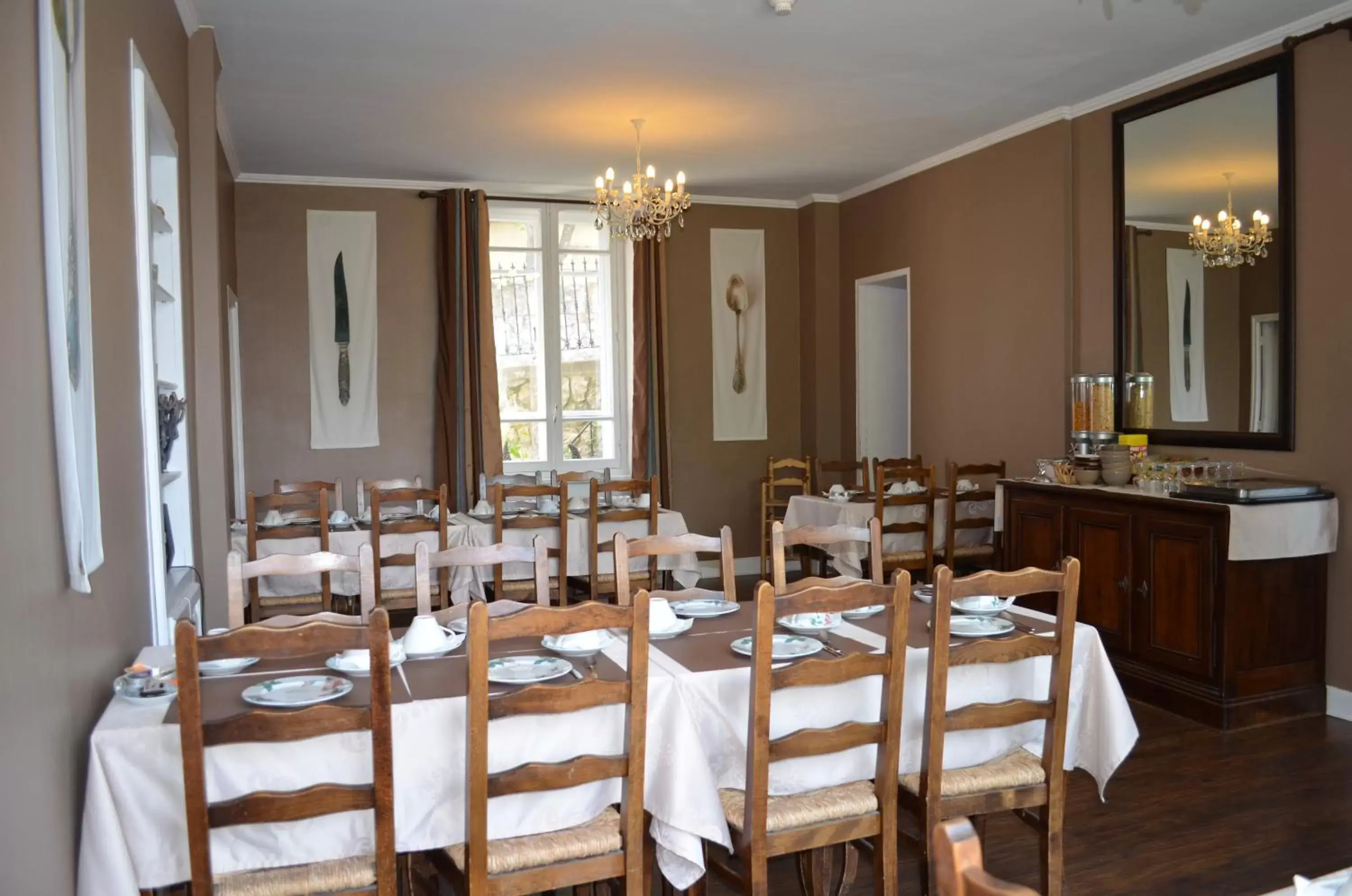 Restaurant/Places to Eat in Hôtel Edelweiss
