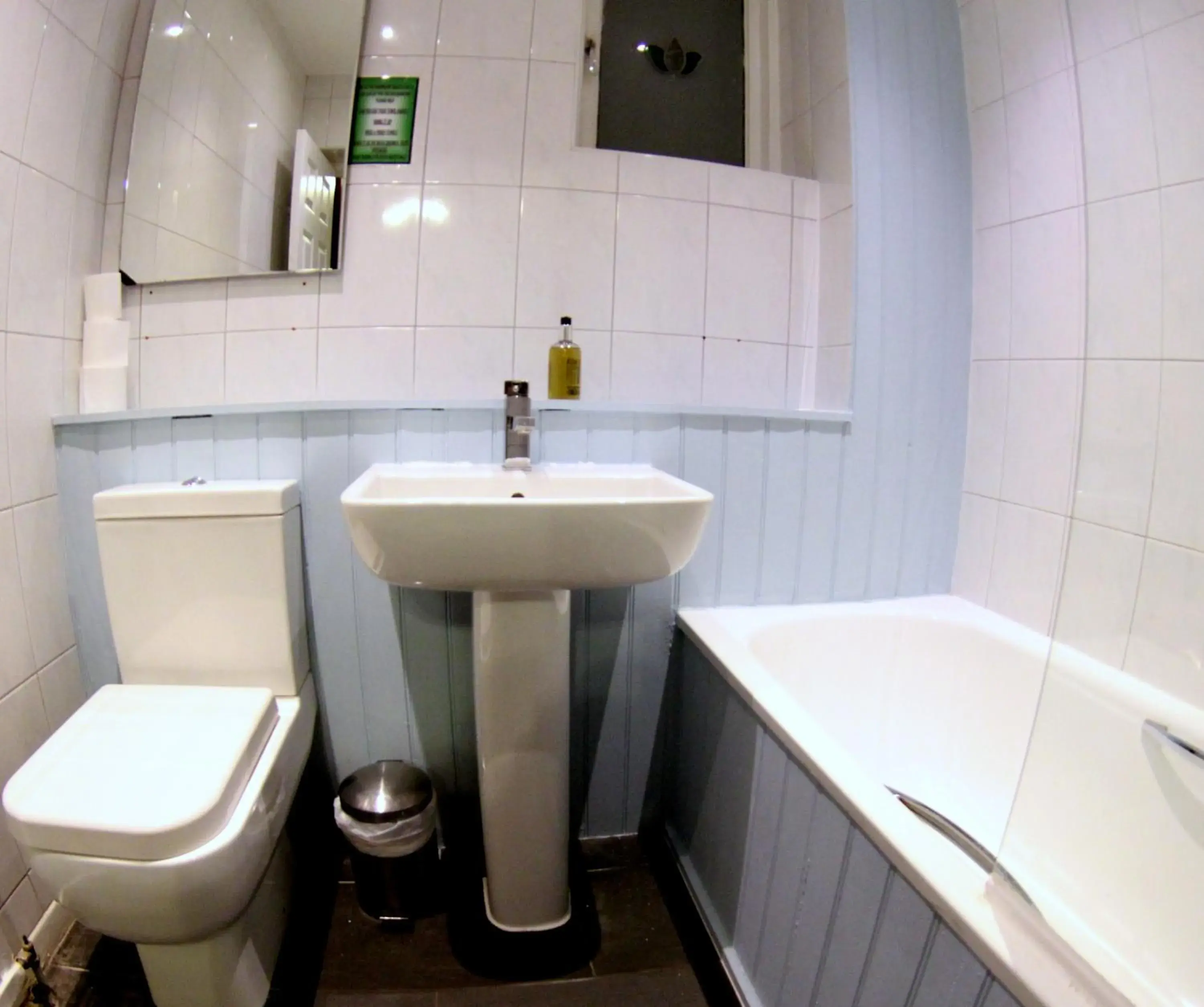 Bathroom in Fairmount Hotel