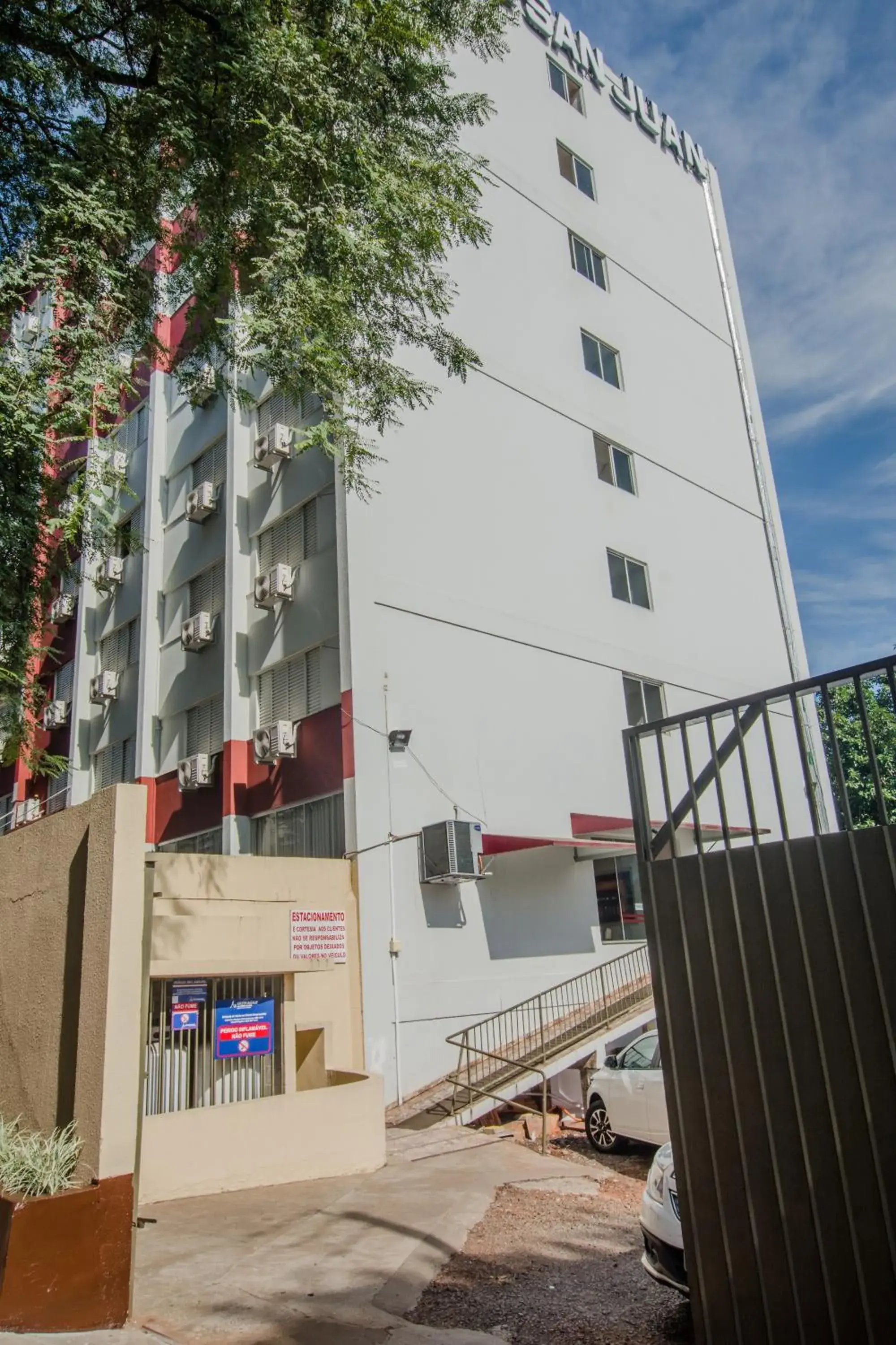 Facade/entrance in SJ Tour - San Juan Foz do Iguaçu Facade/entrance in SJ Tour - San Juan Foz do Iguaçu