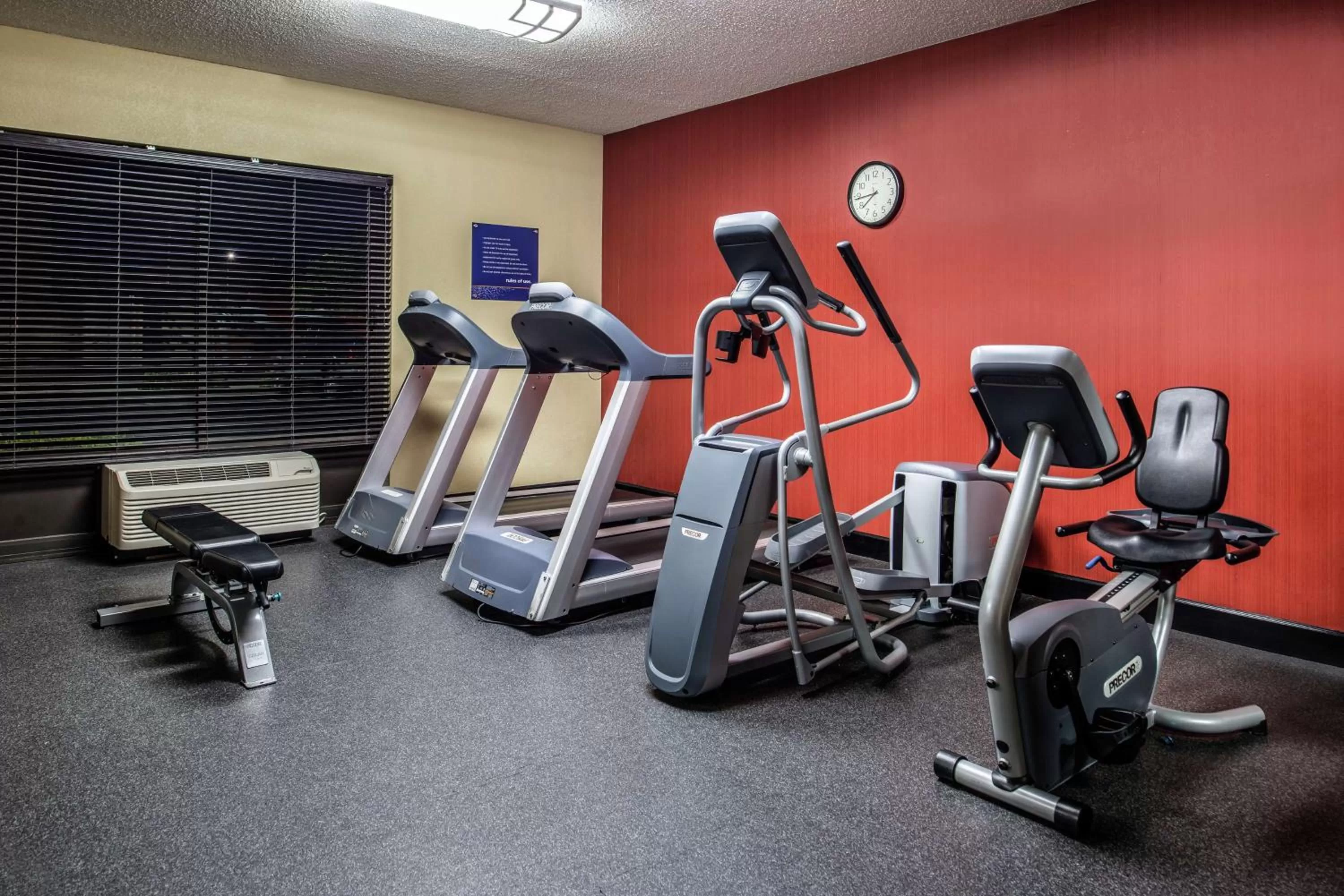 Fitness centre/facilities in Hampton Inn Albuquerque - University/Midtown