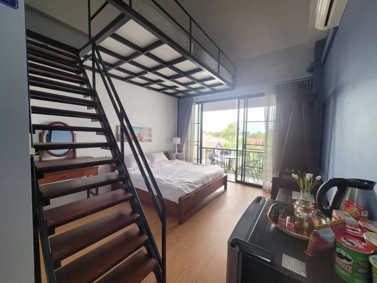 Bed in THAI HOTEL CHIANGMAI