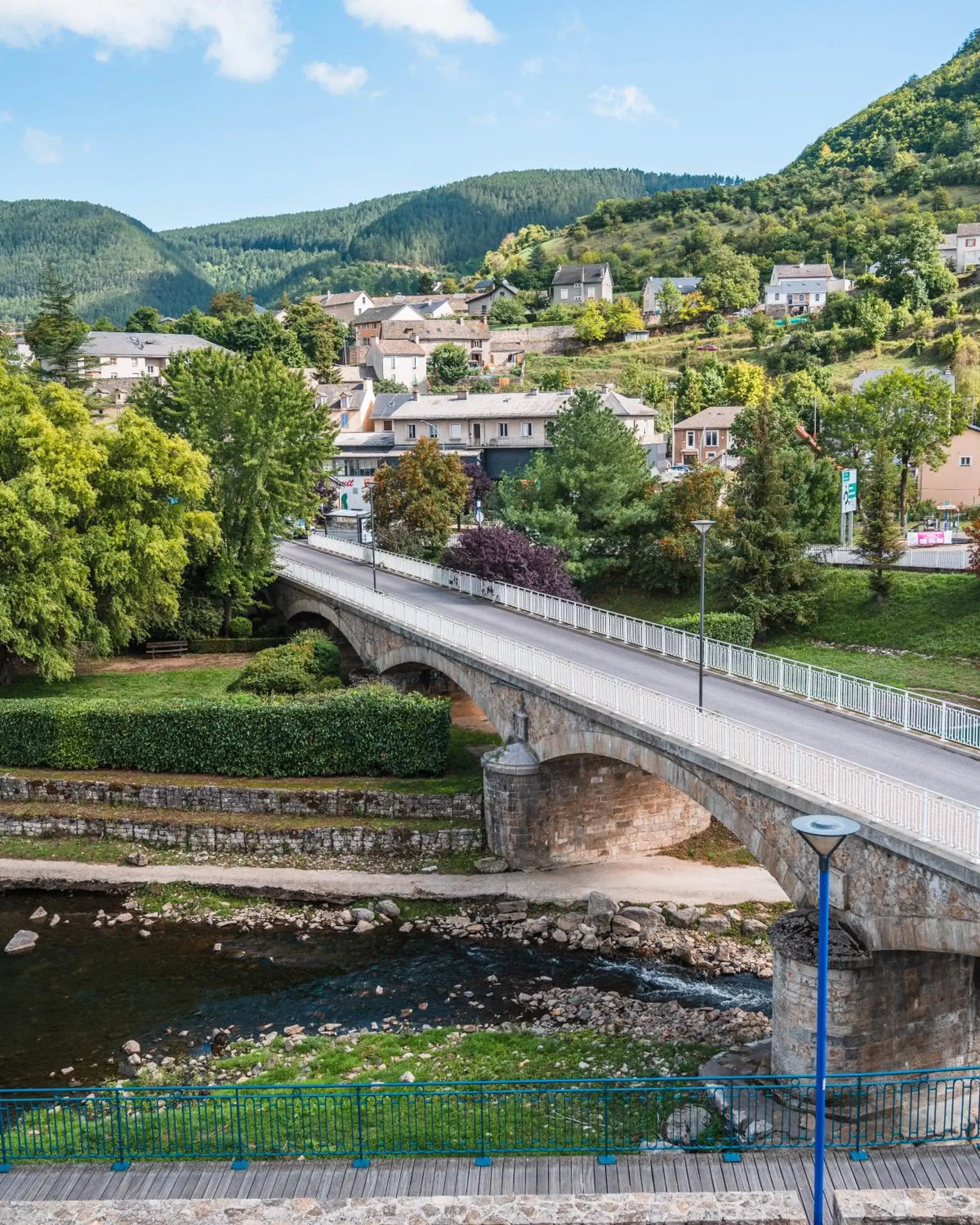 View (from property/room) in The Originals Boutique, Hôtel du Pont Roupt, Mende View (from property/room) in The Originals Boutique, Hôtel du Pont Roupt, Mende