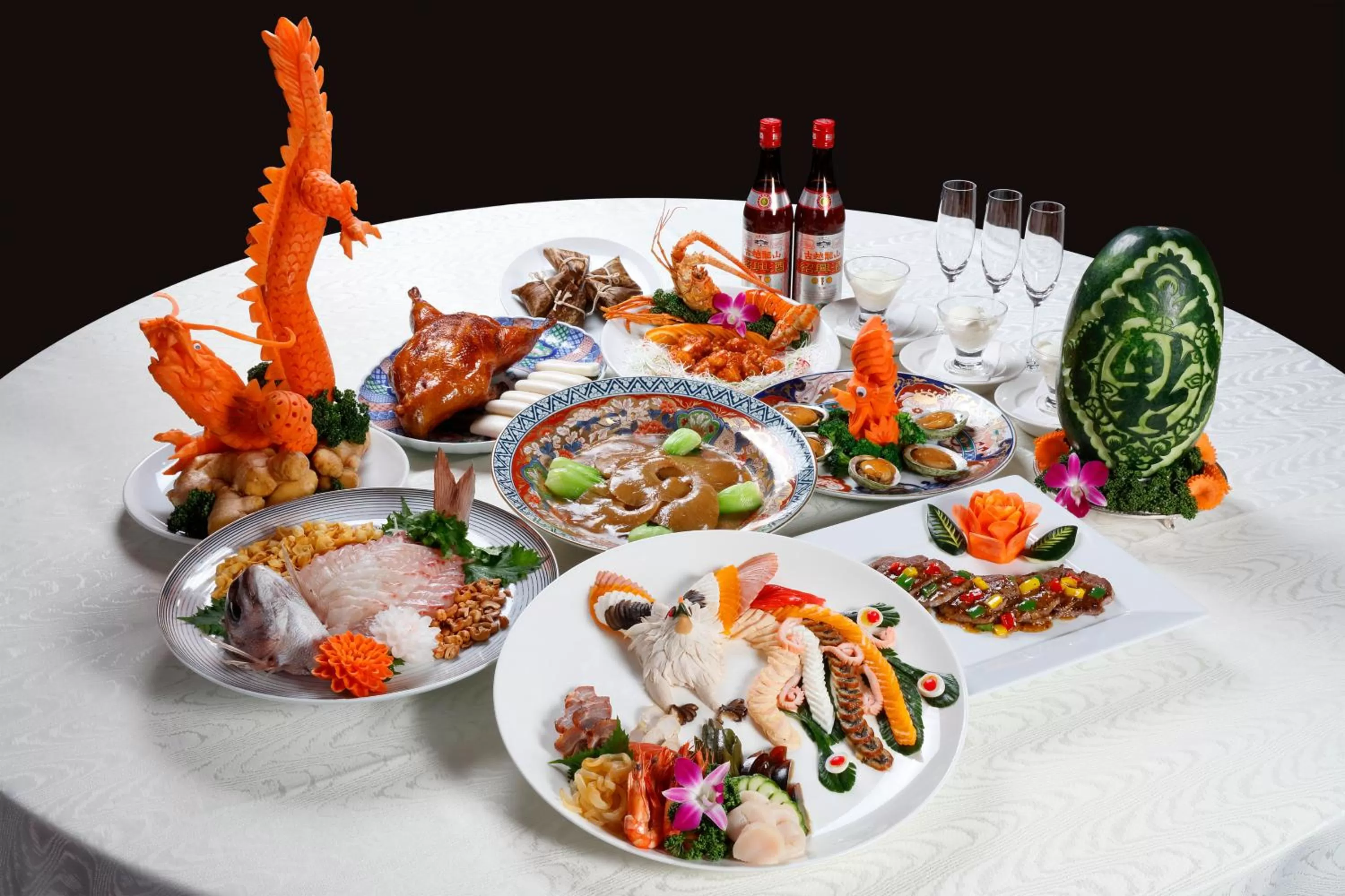 Food and drinks in Hotel Sun White