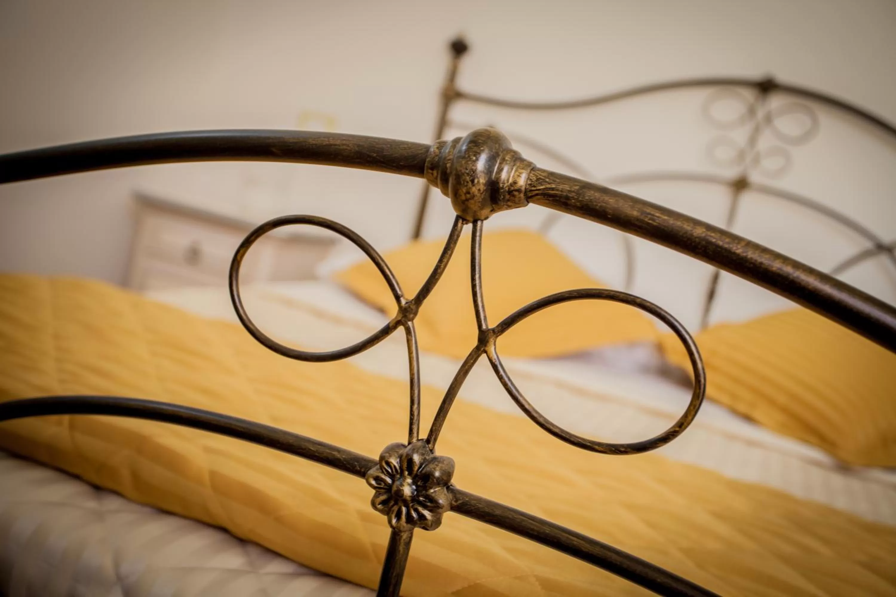 Bed in Il Portico Camere e Caffè - centro Città