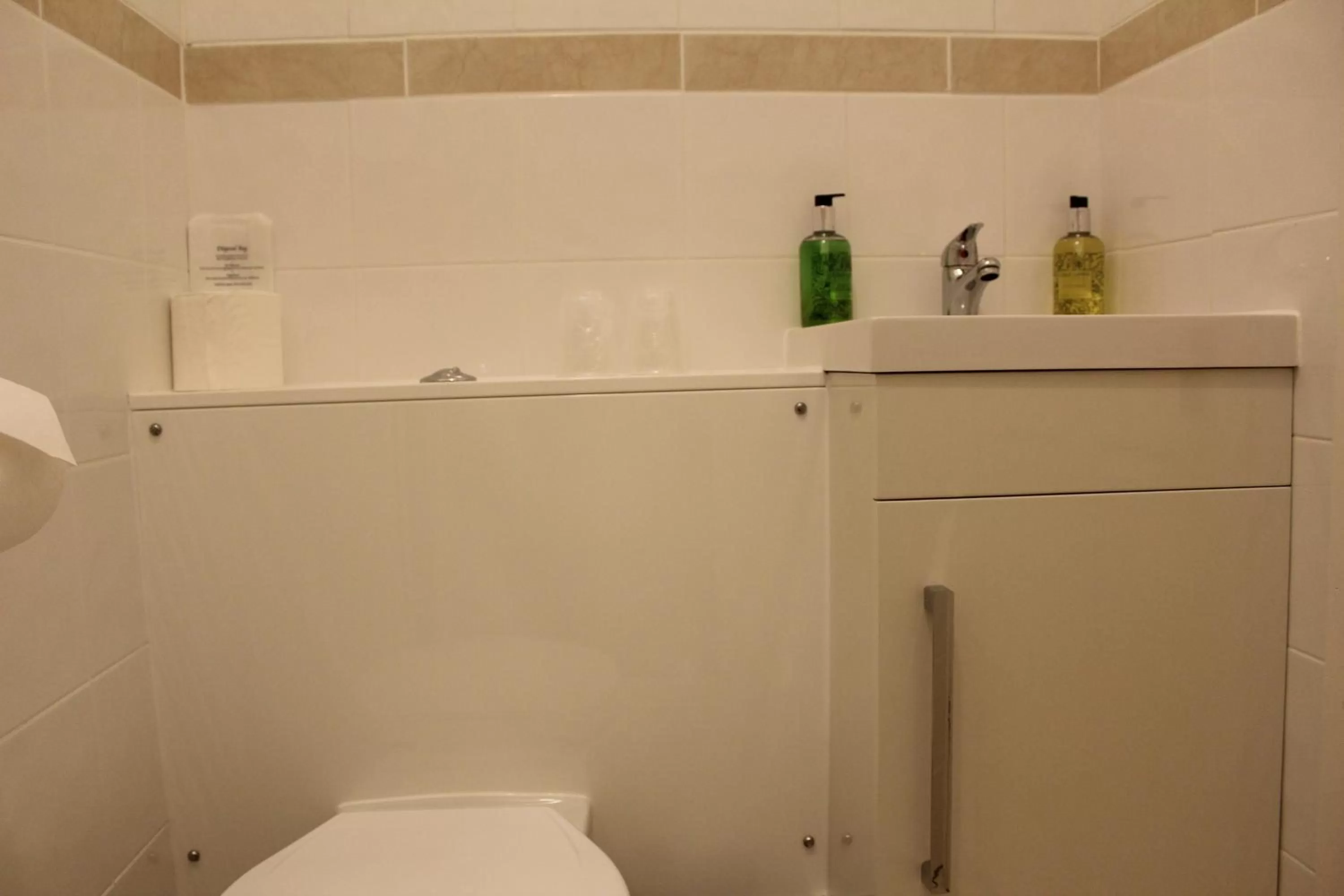 Bathroom in The Bay House Lake View Guest House - Adults Only