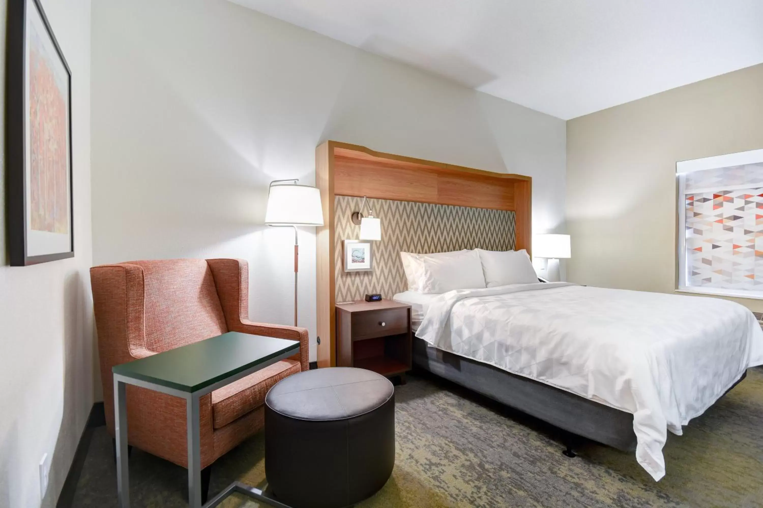 Photo of the whole room, Bed in Holiday Inn - Allentown I-78 & Rt. 222, an IHG Hotel