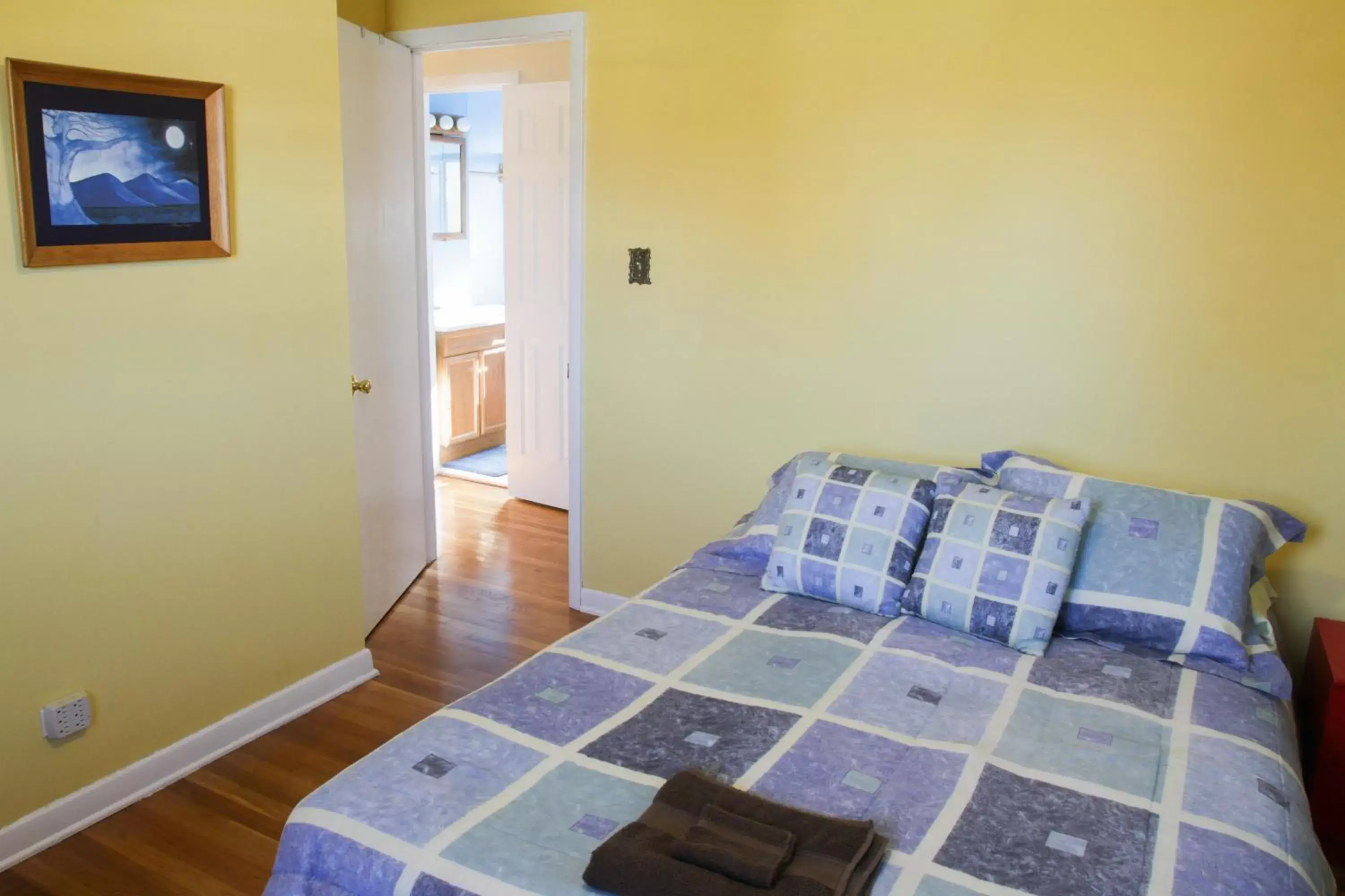 Photo of the whole room, Bed in Fairhaven Guesthouse