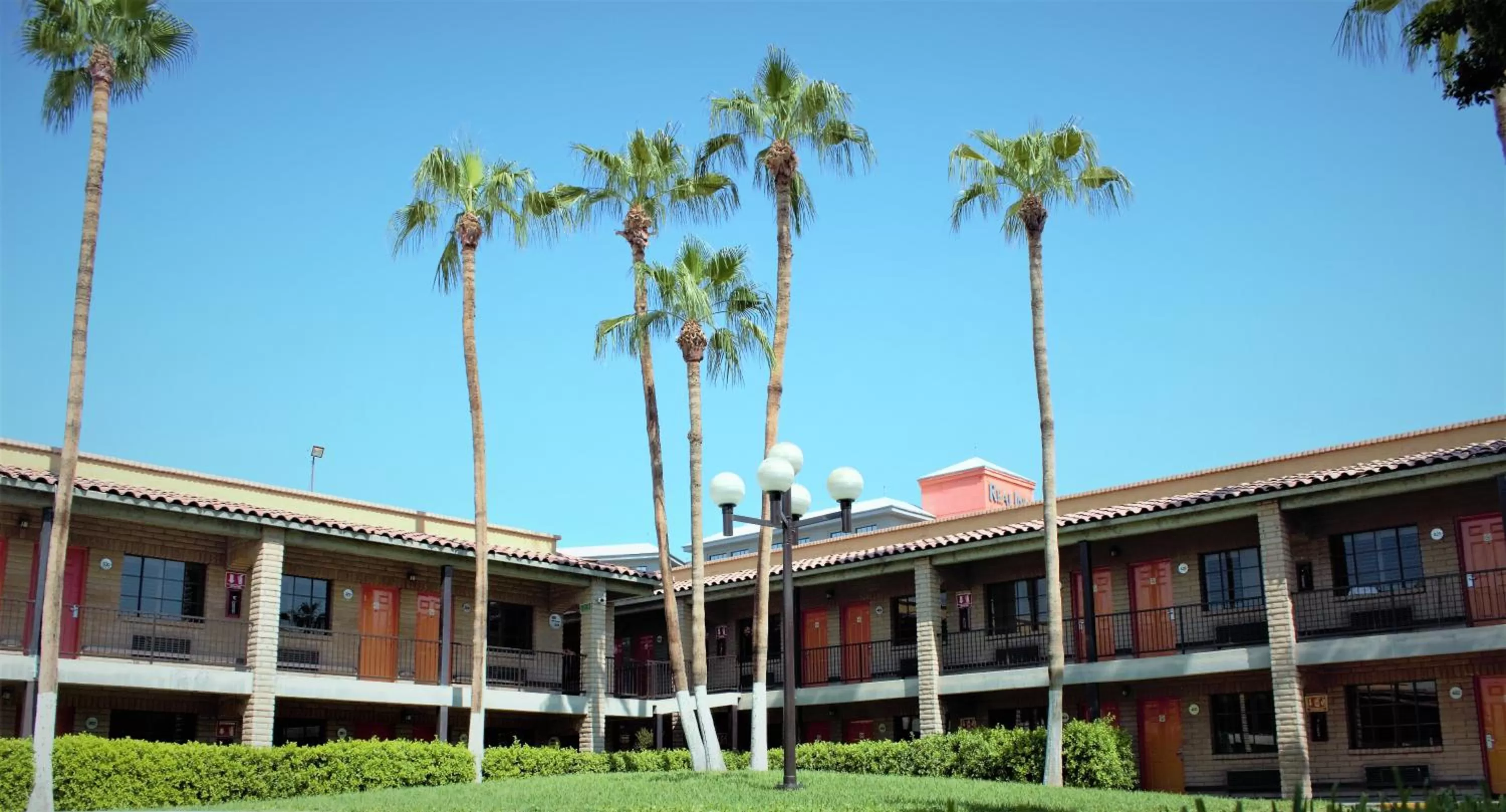 Property building in Hotel Colonial Mexicali