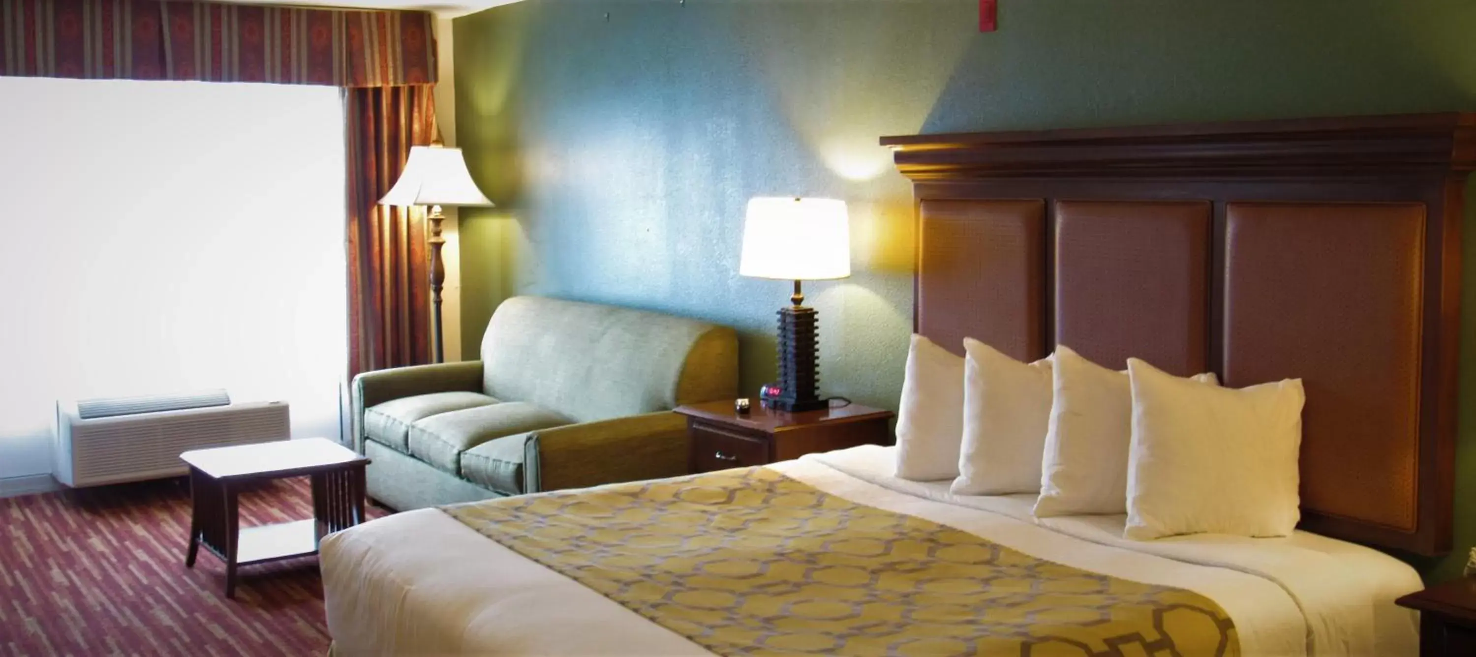 Bedroom, Bed in Stay Inn & Suites Montgomery
