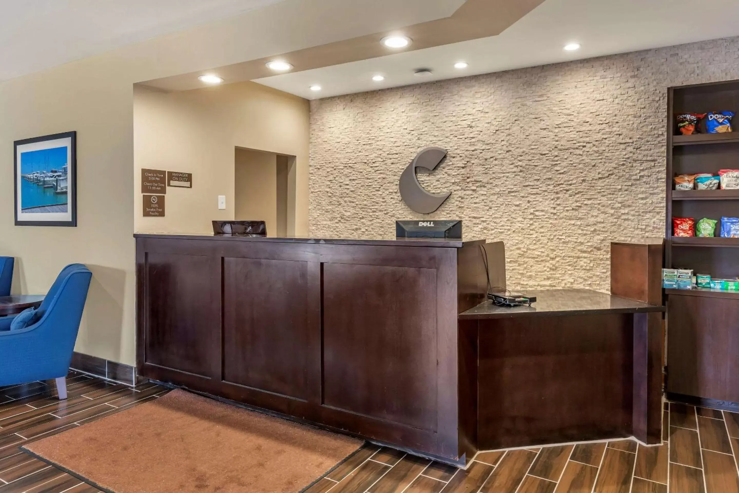 Lobby or reception, Lobby/Reception in Comfort Suites near Camp Lejeune