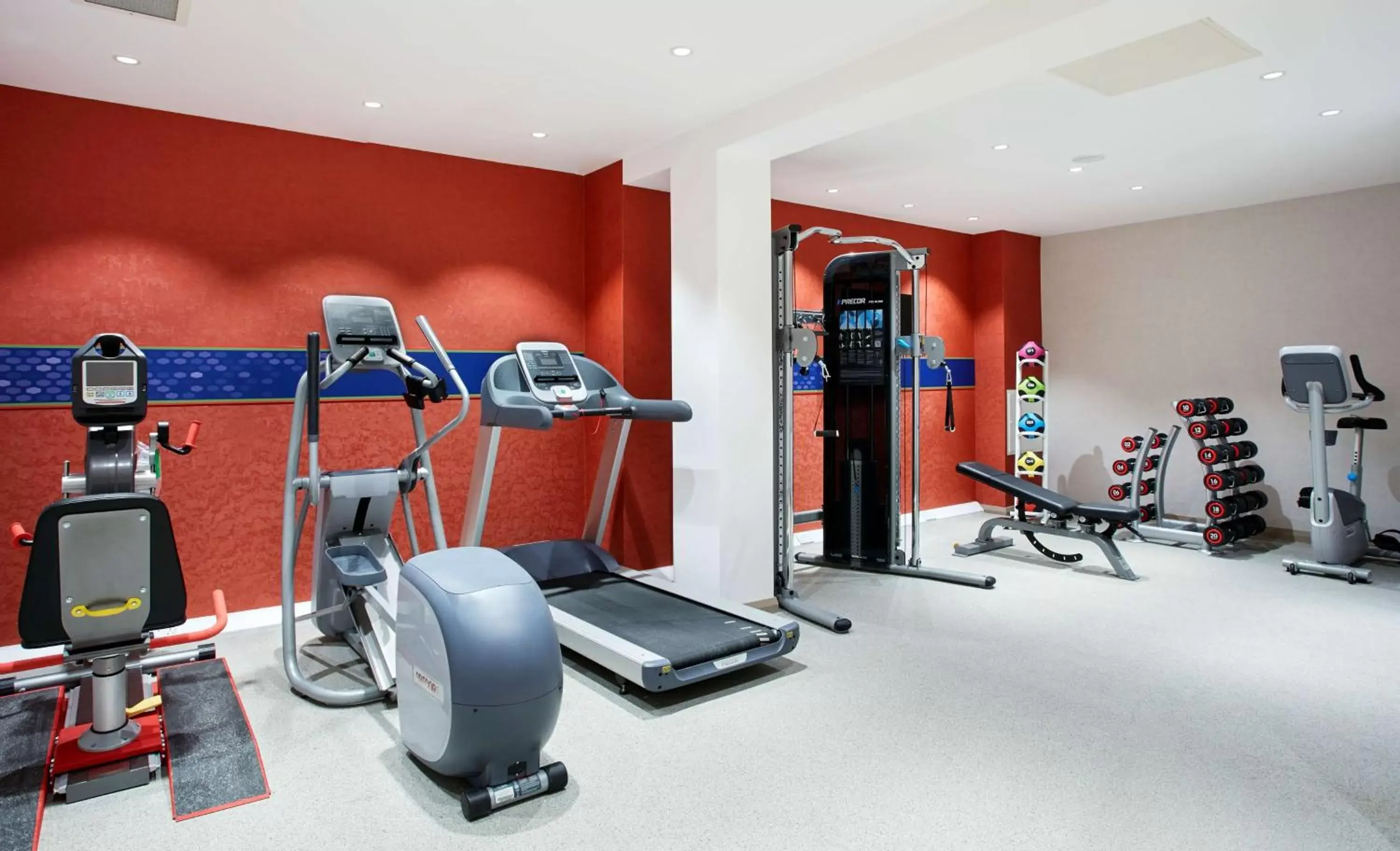 Fitness centre/facilities, Fitness Center/Facilities in Hampton by Hilton Glasgow Central
