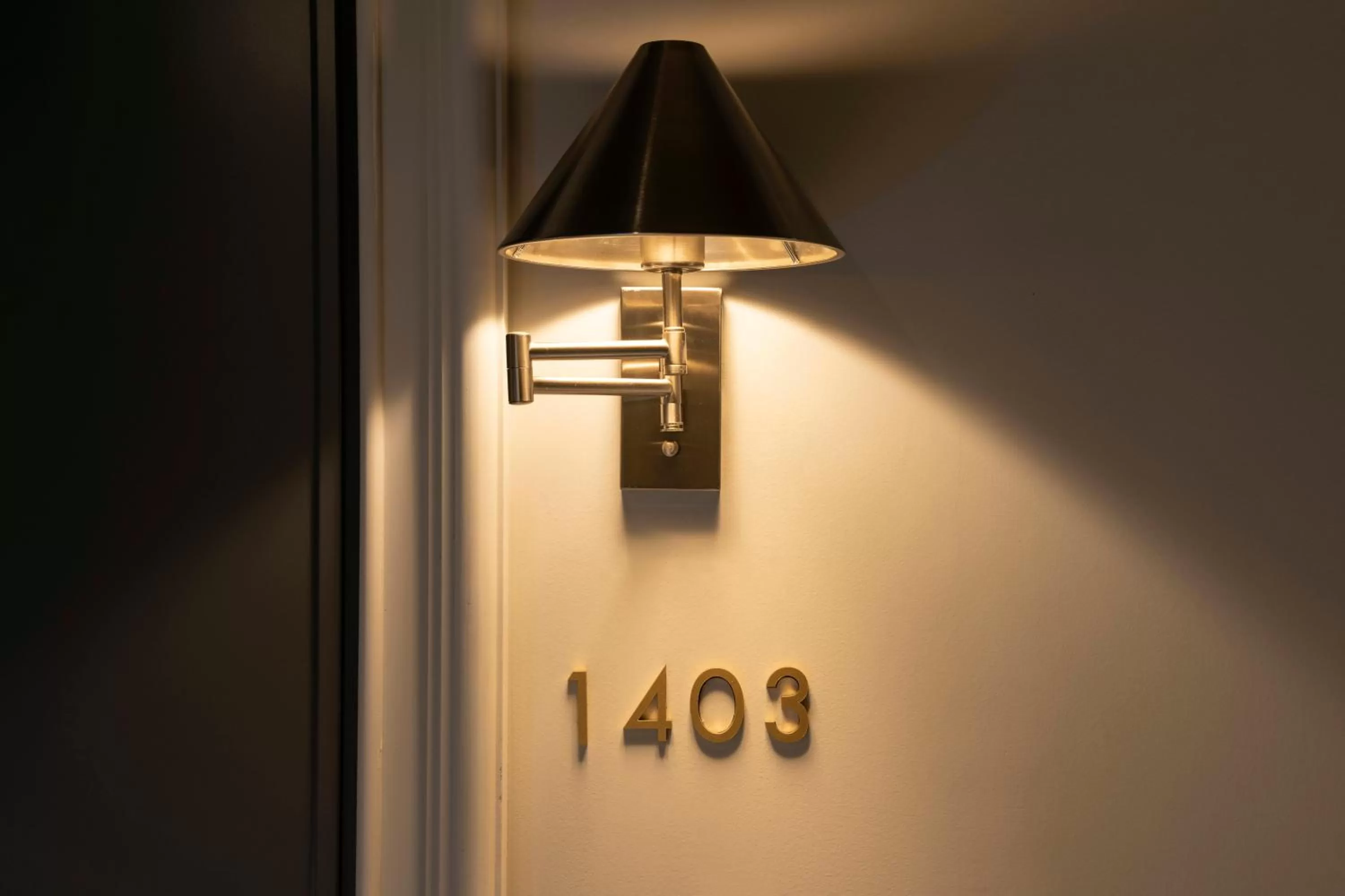 Seomyeon Brown-dot hotel Gold