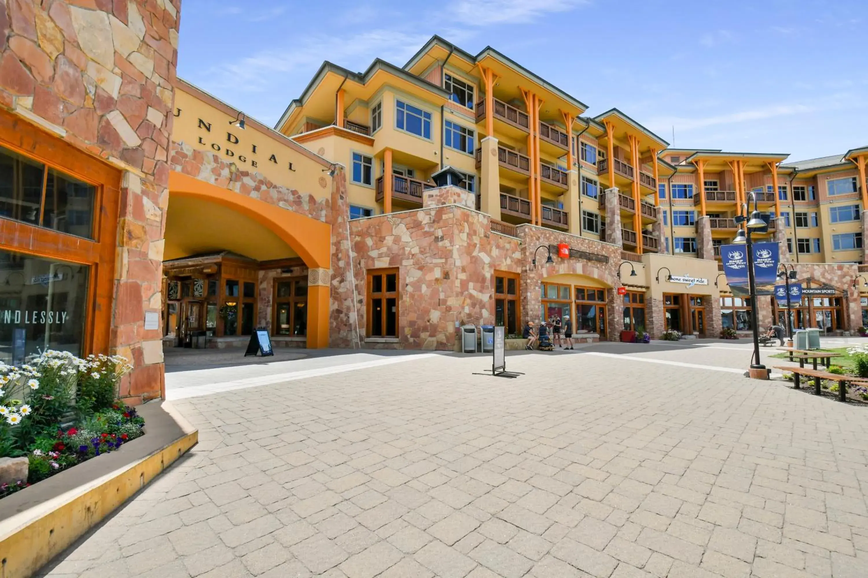 Property Building in Sundial Lodge Park City - Canyons Village