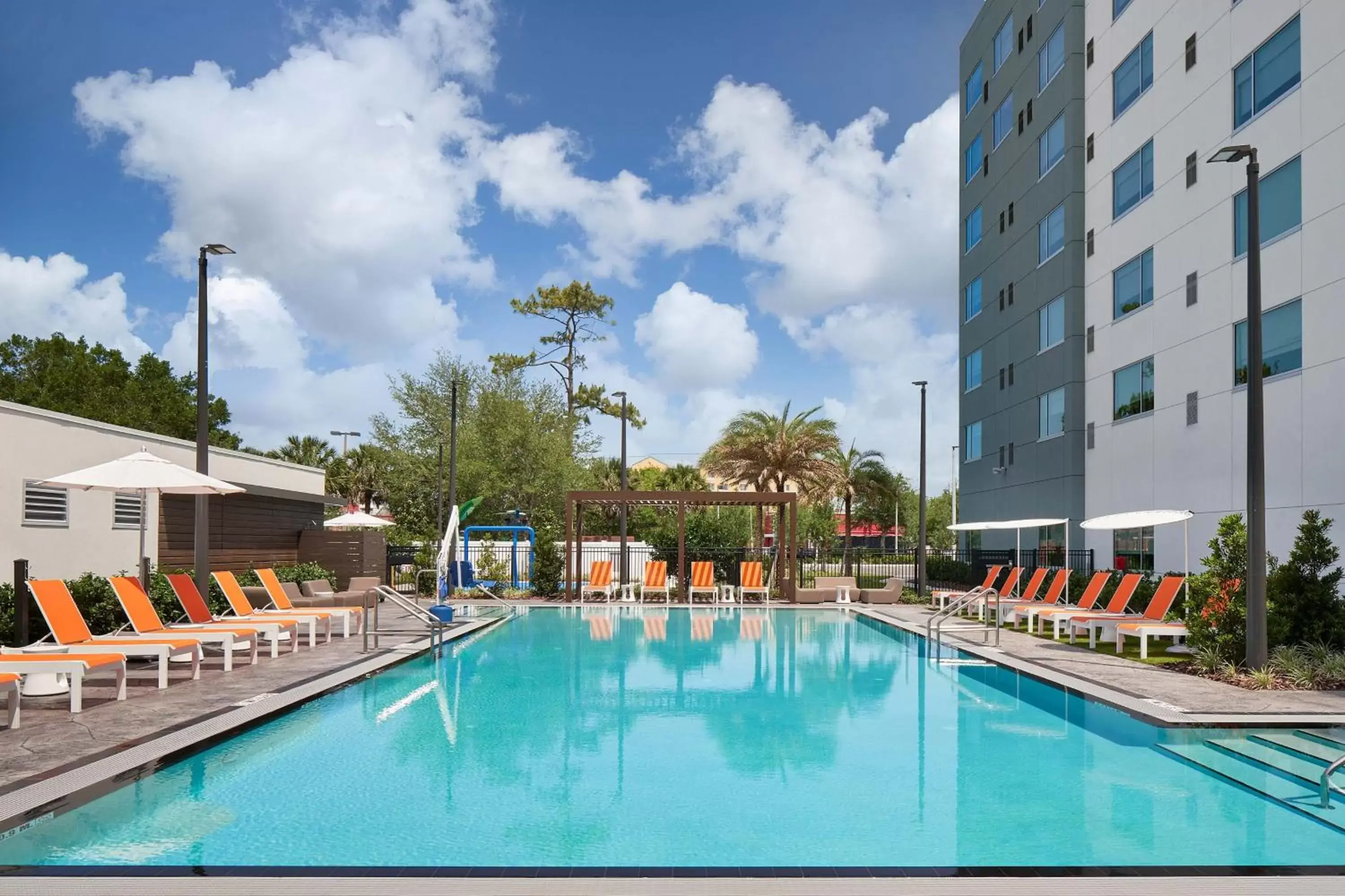 Swimming Pool in Aloft Orlando International Drive