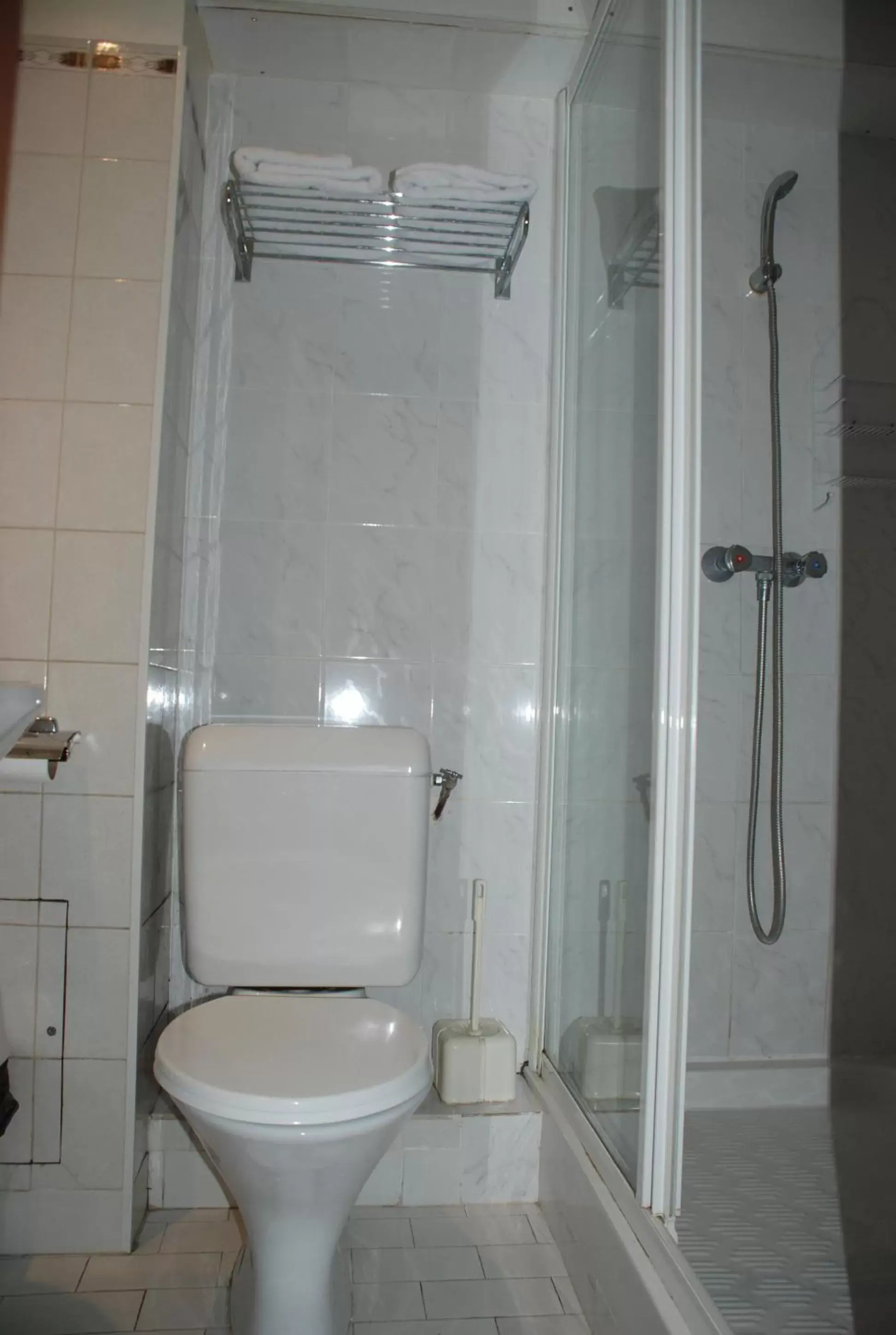 Bathroom in Residence De La Tour Paris-Malakoff